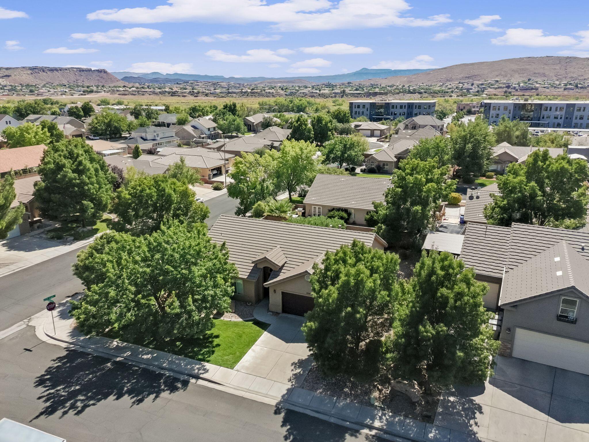 COUNTRYSIDE - Residential