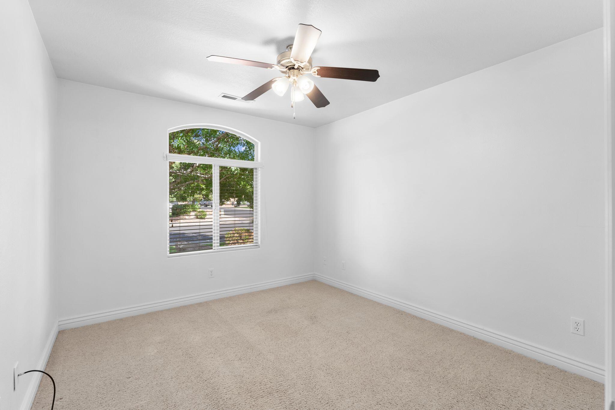 COUNTRYSIDE - Residential