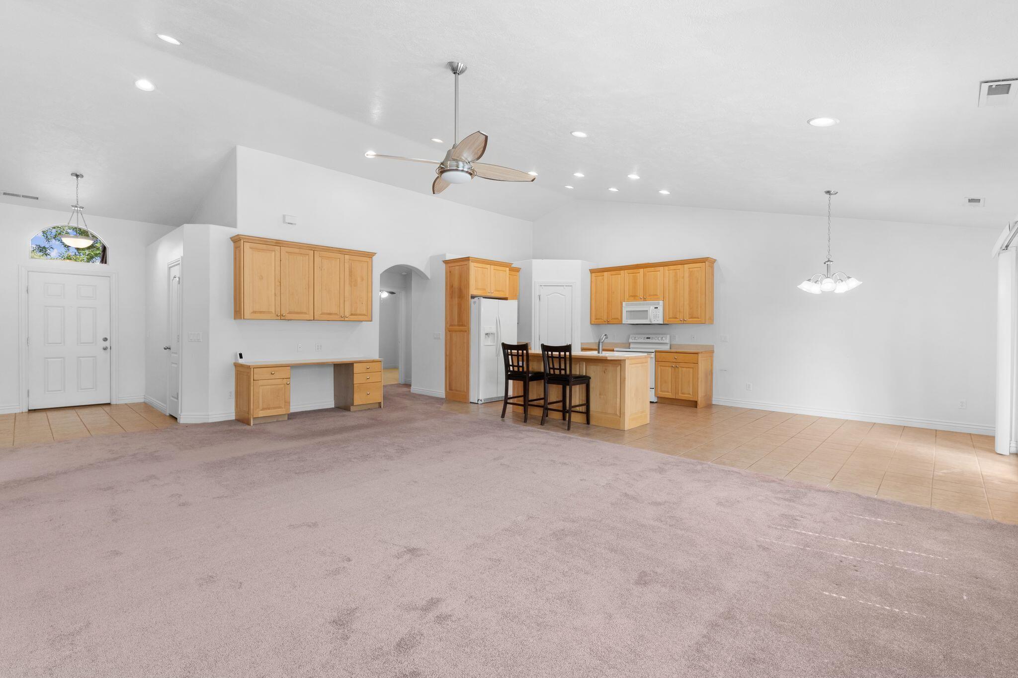 COUNTRYSIDE - Residential