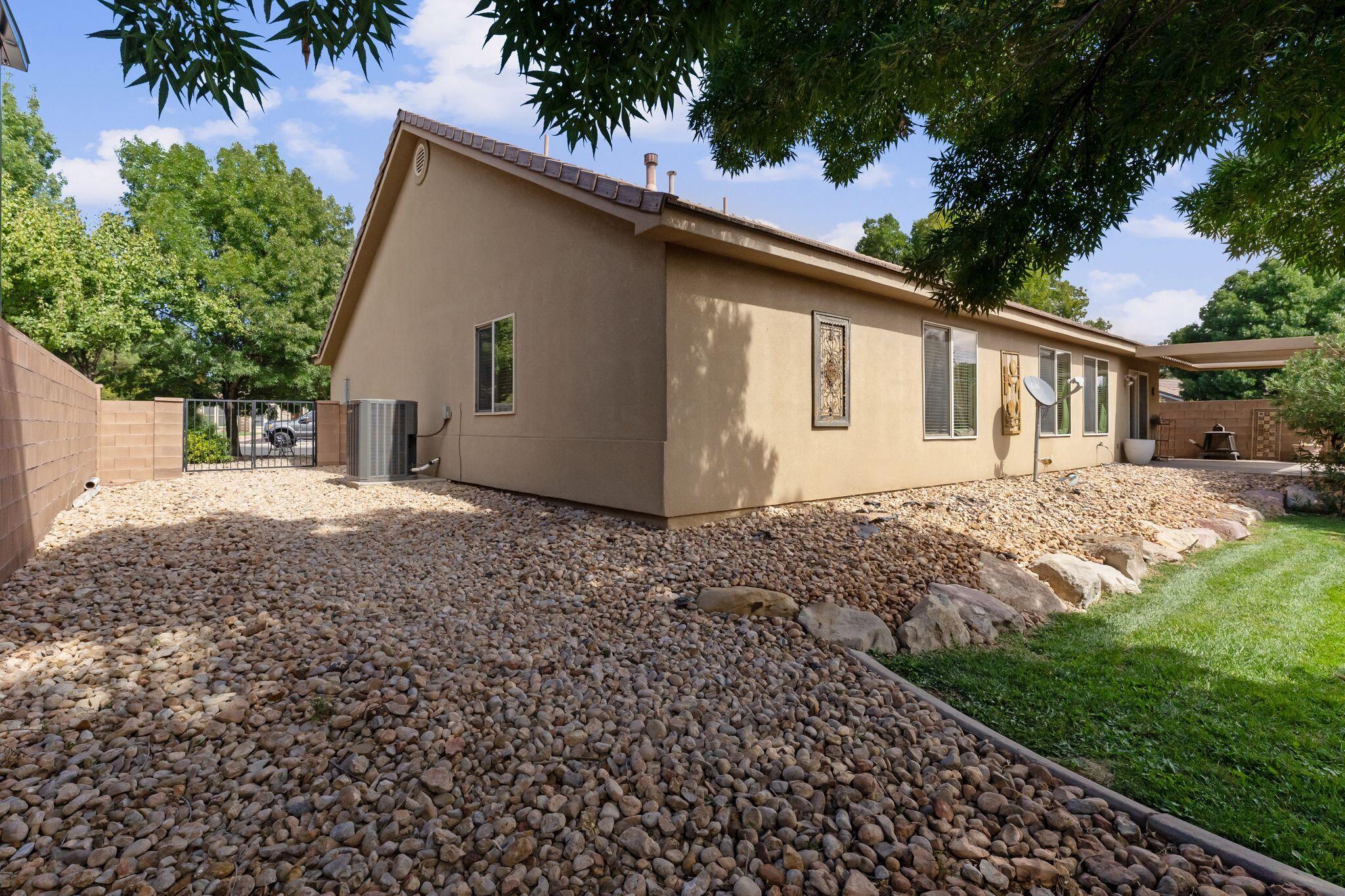 COUNTRYSIDE - Residential