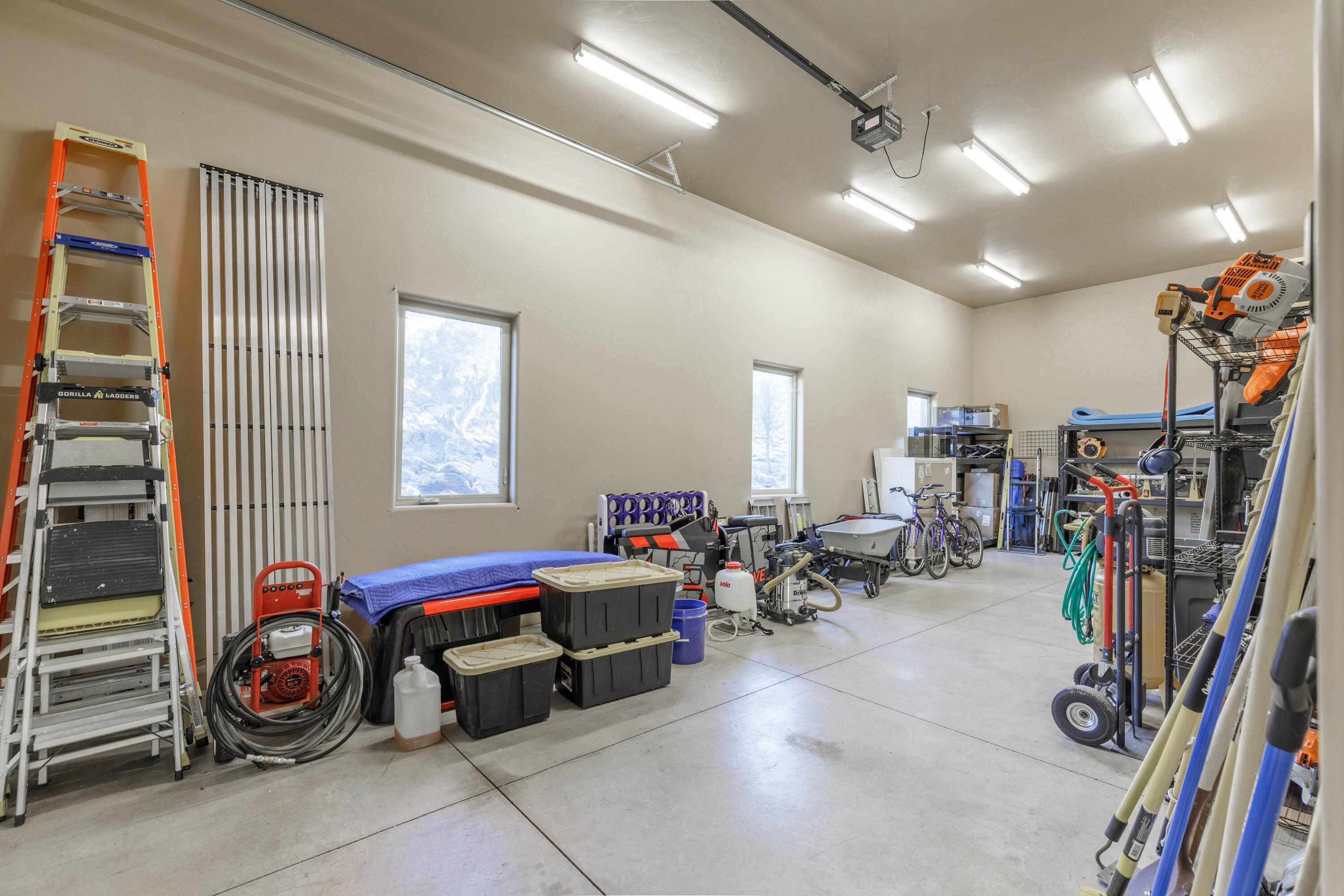 PINION HILLS - Residential