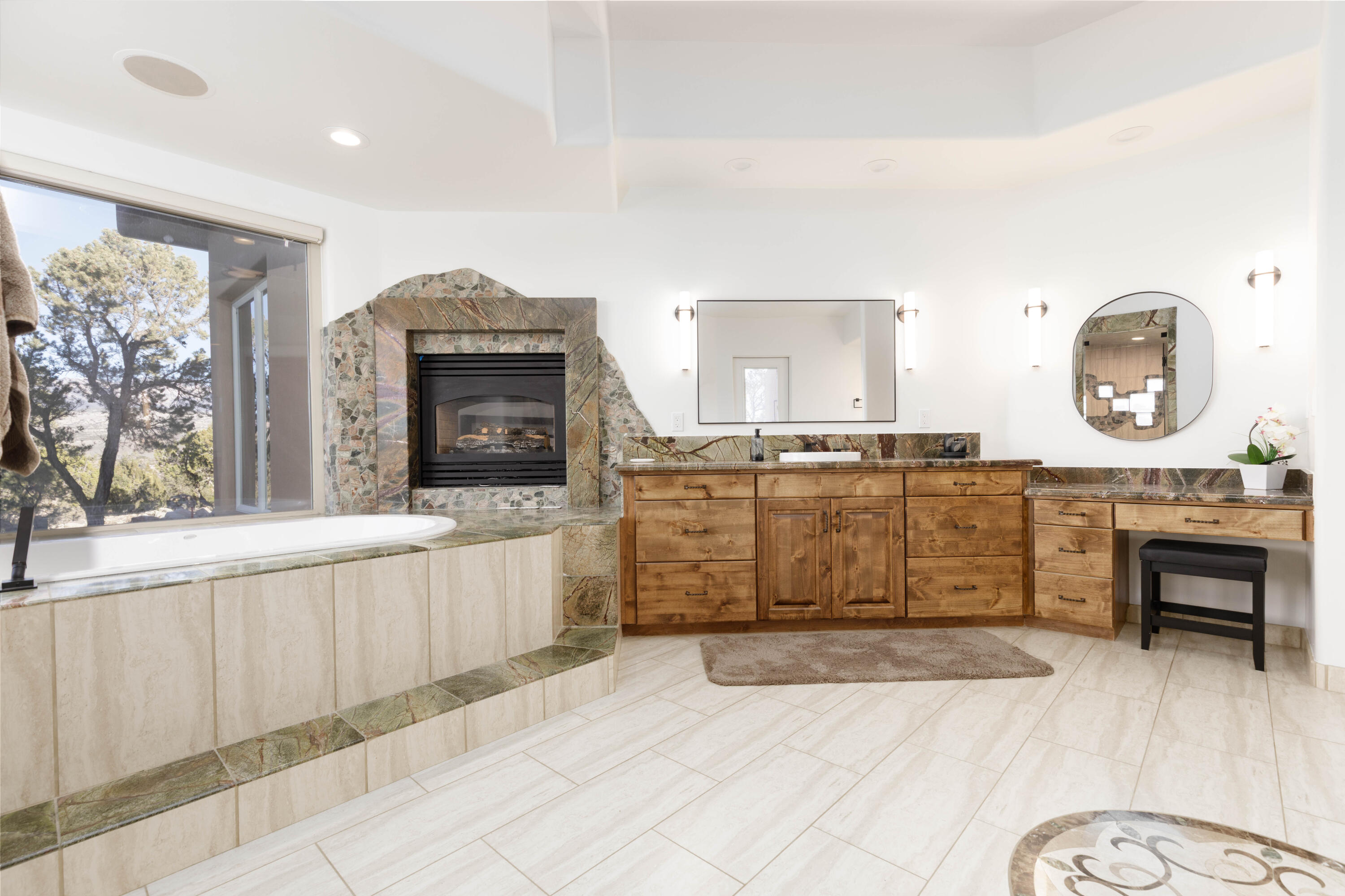 PINION HILLS - Residential