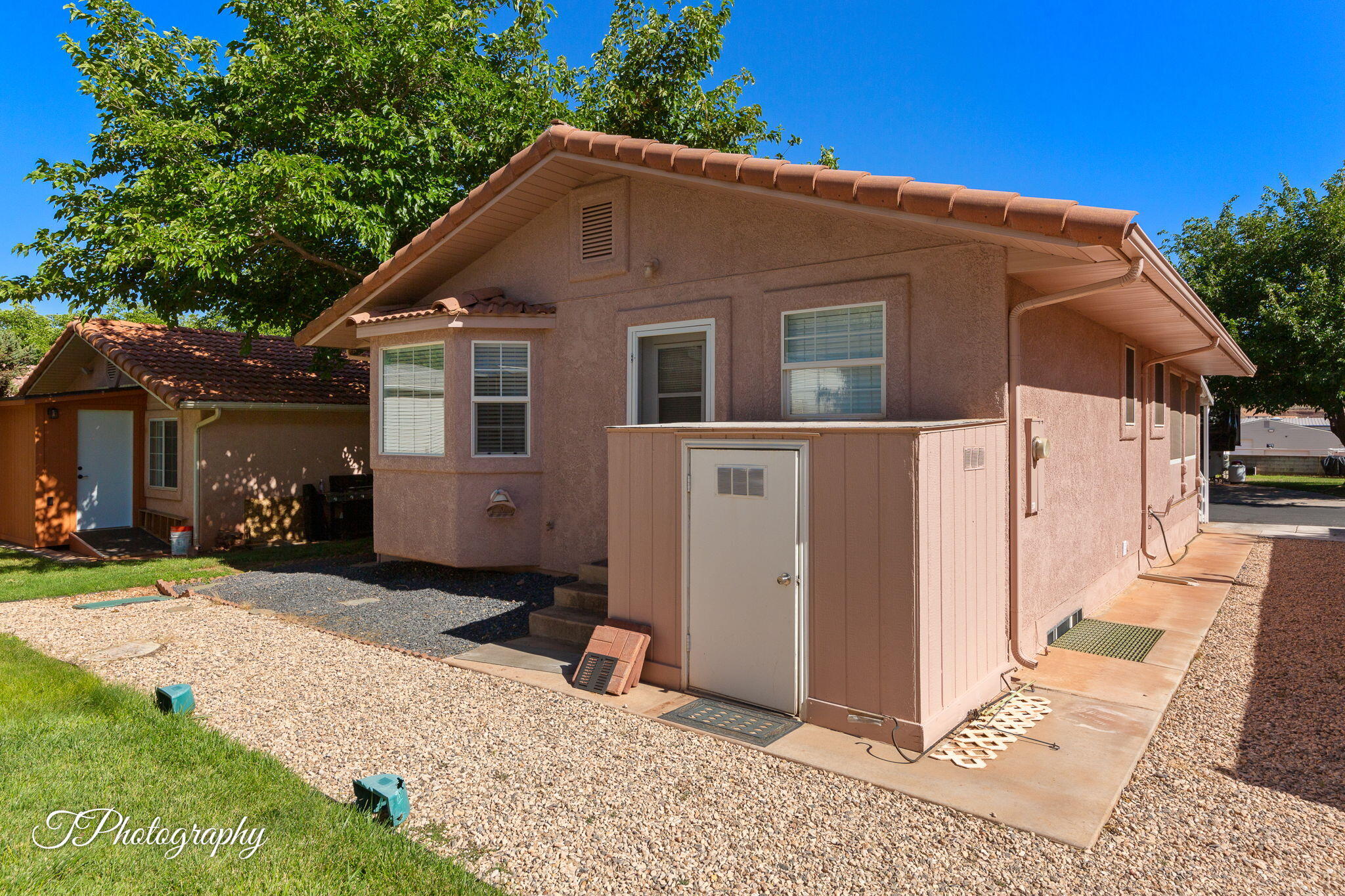 KINGS ROW ESTATES - Residential