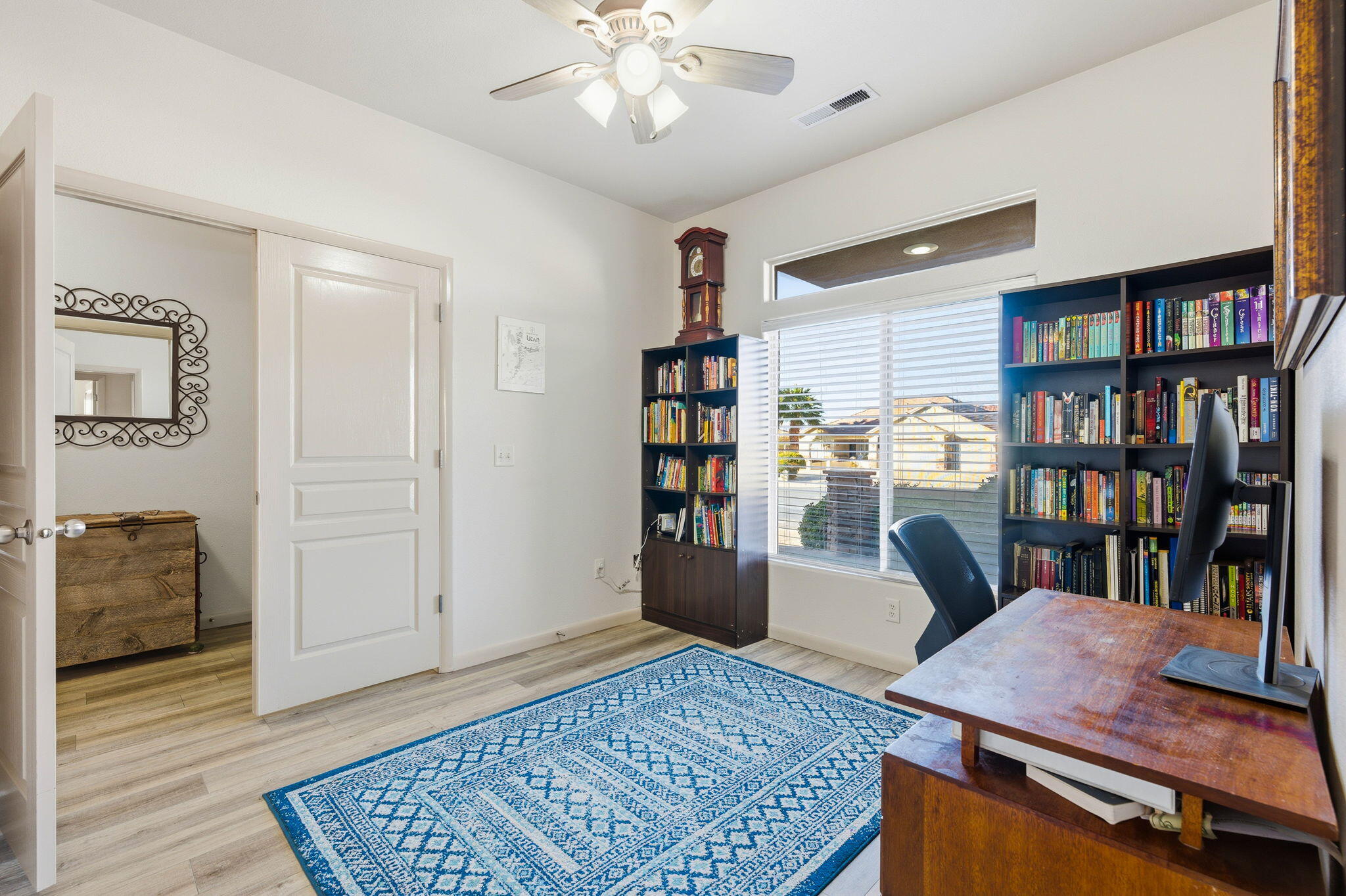 DESERT HILLS - Residential