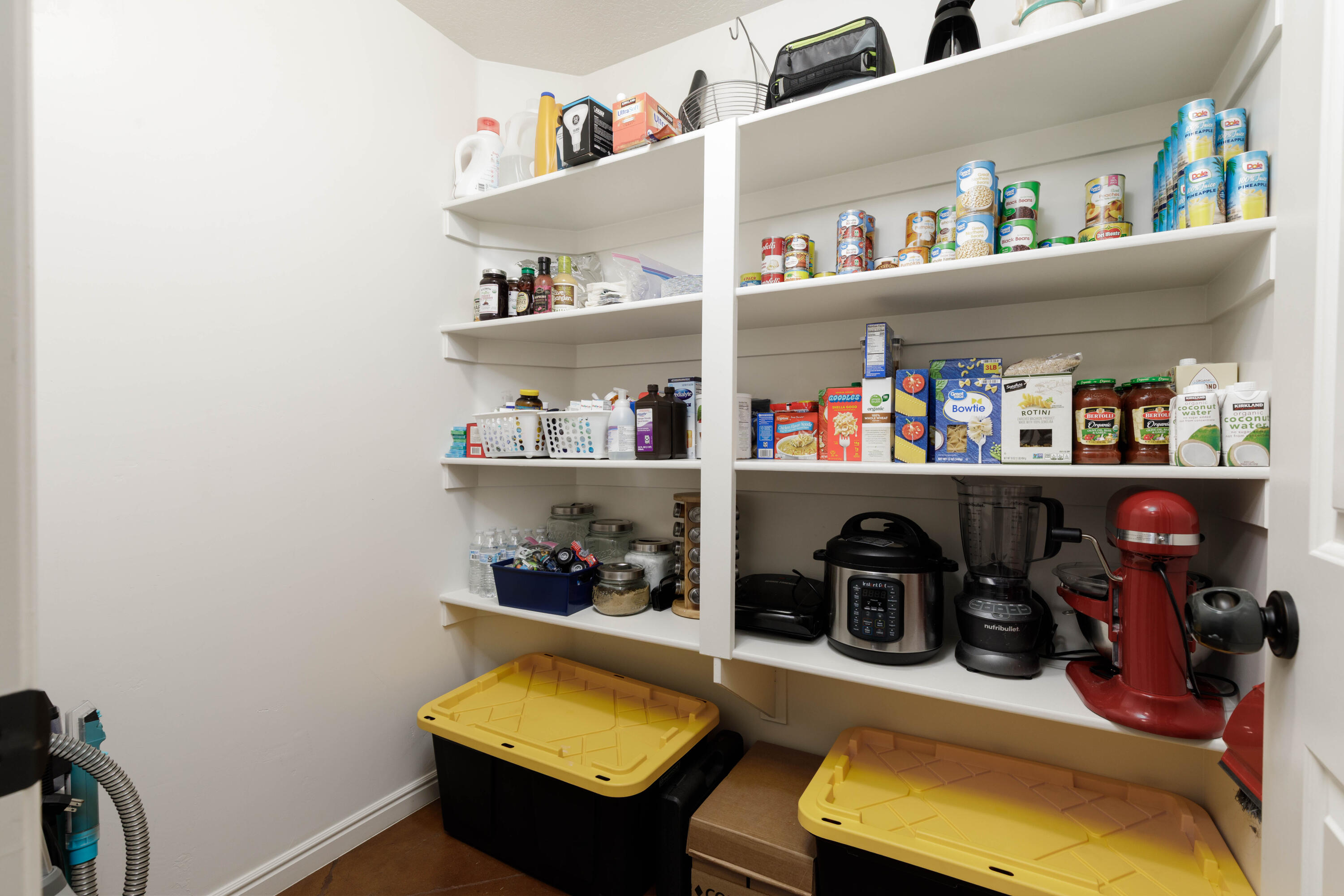 FLATS AT SOUTH POINTE - Residential