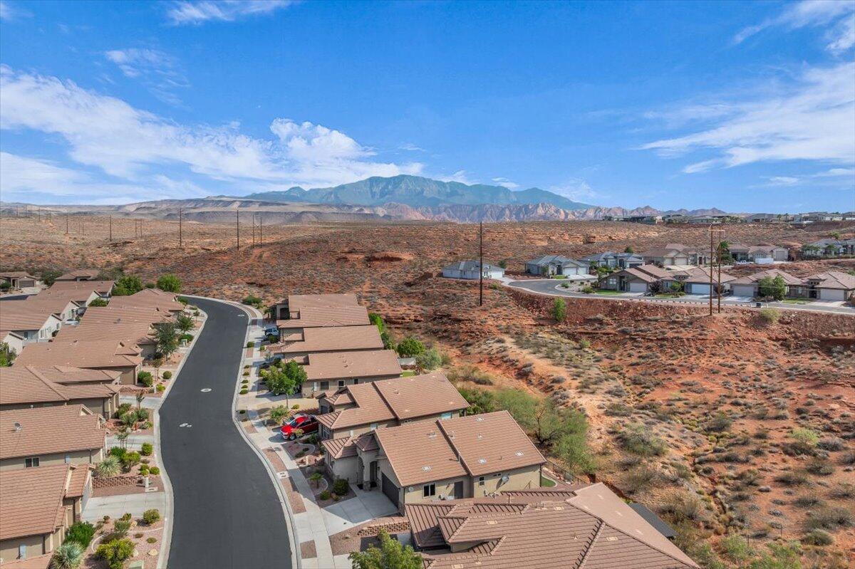 RED CLIFFS PARK - Residential
