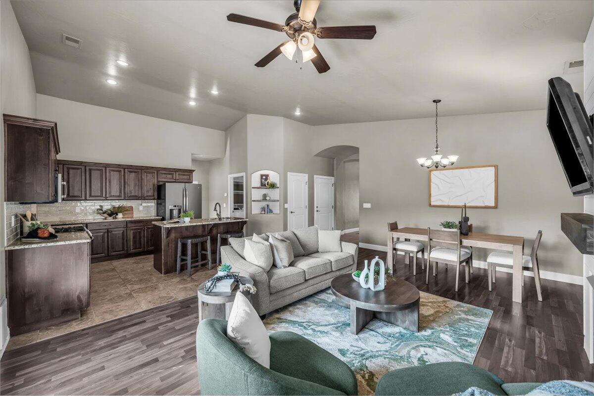 RED CLIFFS PARK - Residential