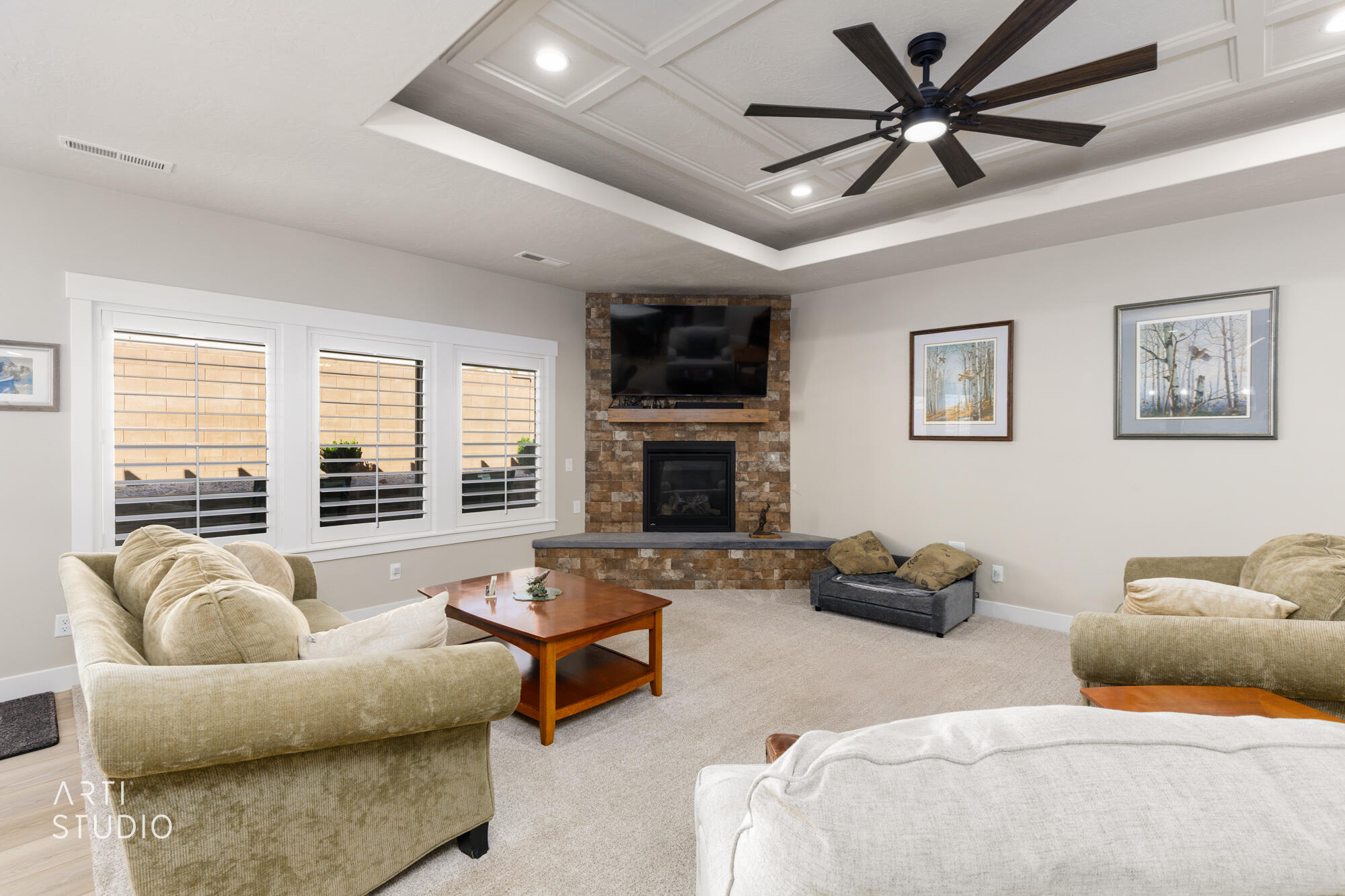 SOUTH POINTE - Residential