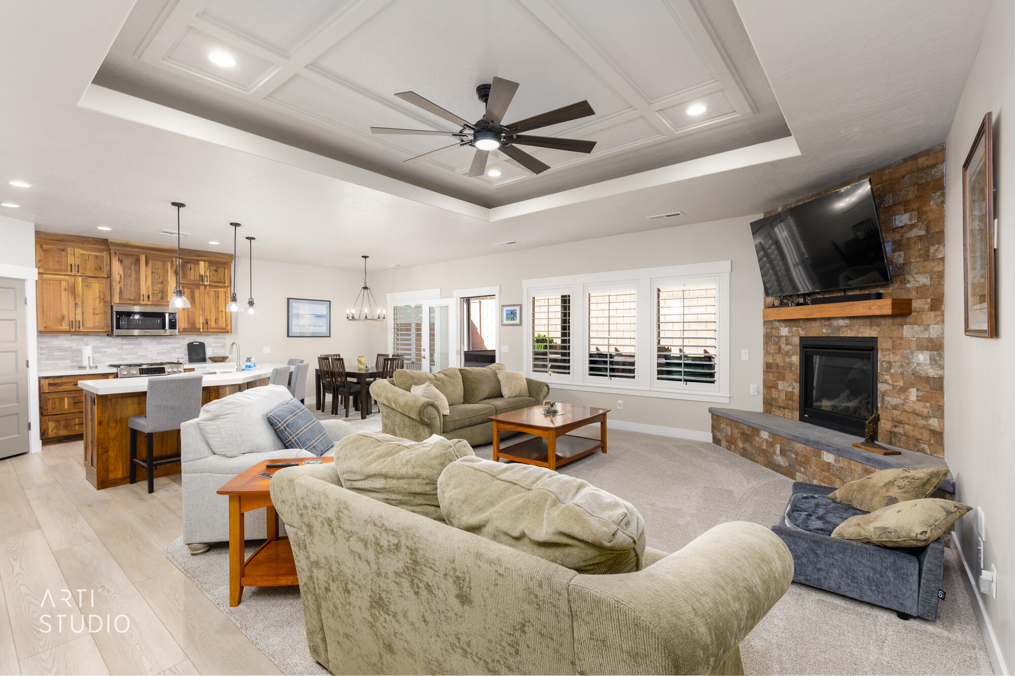 SOUTH POINTE - Residential