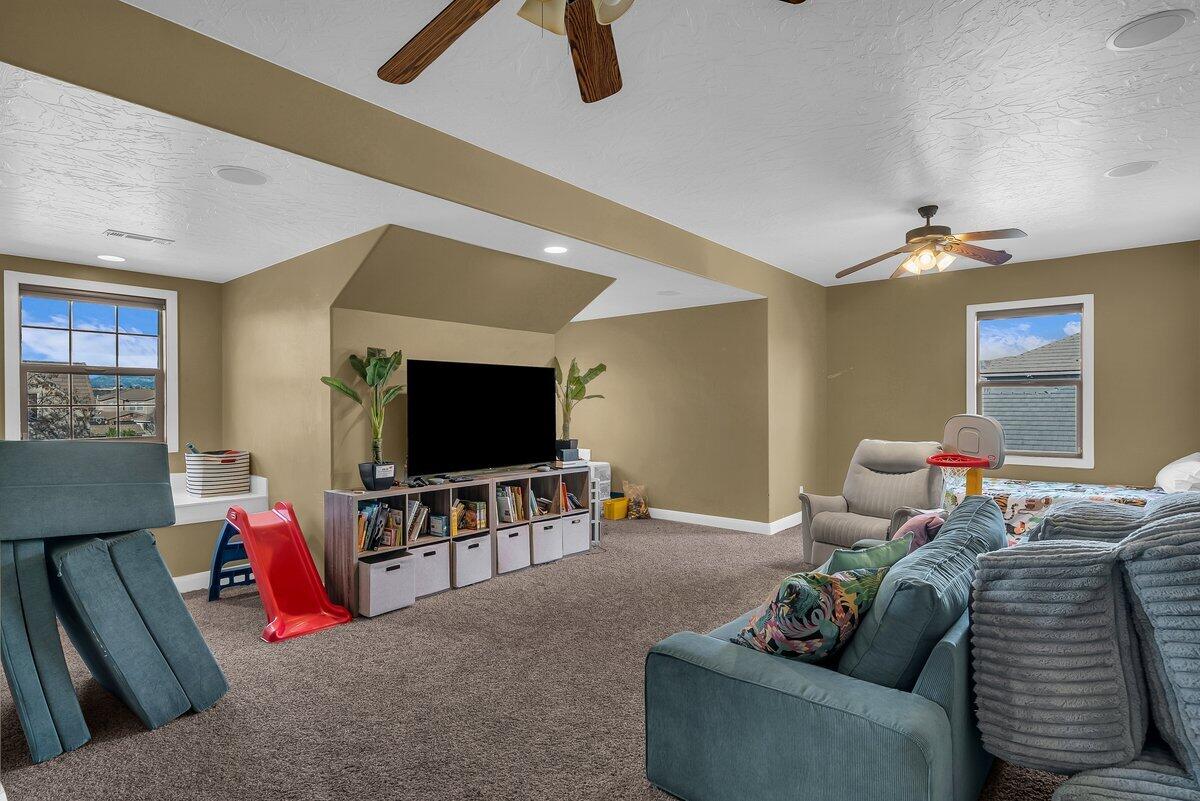 DIXIE COUNTRY LANE ESTATES - Residential