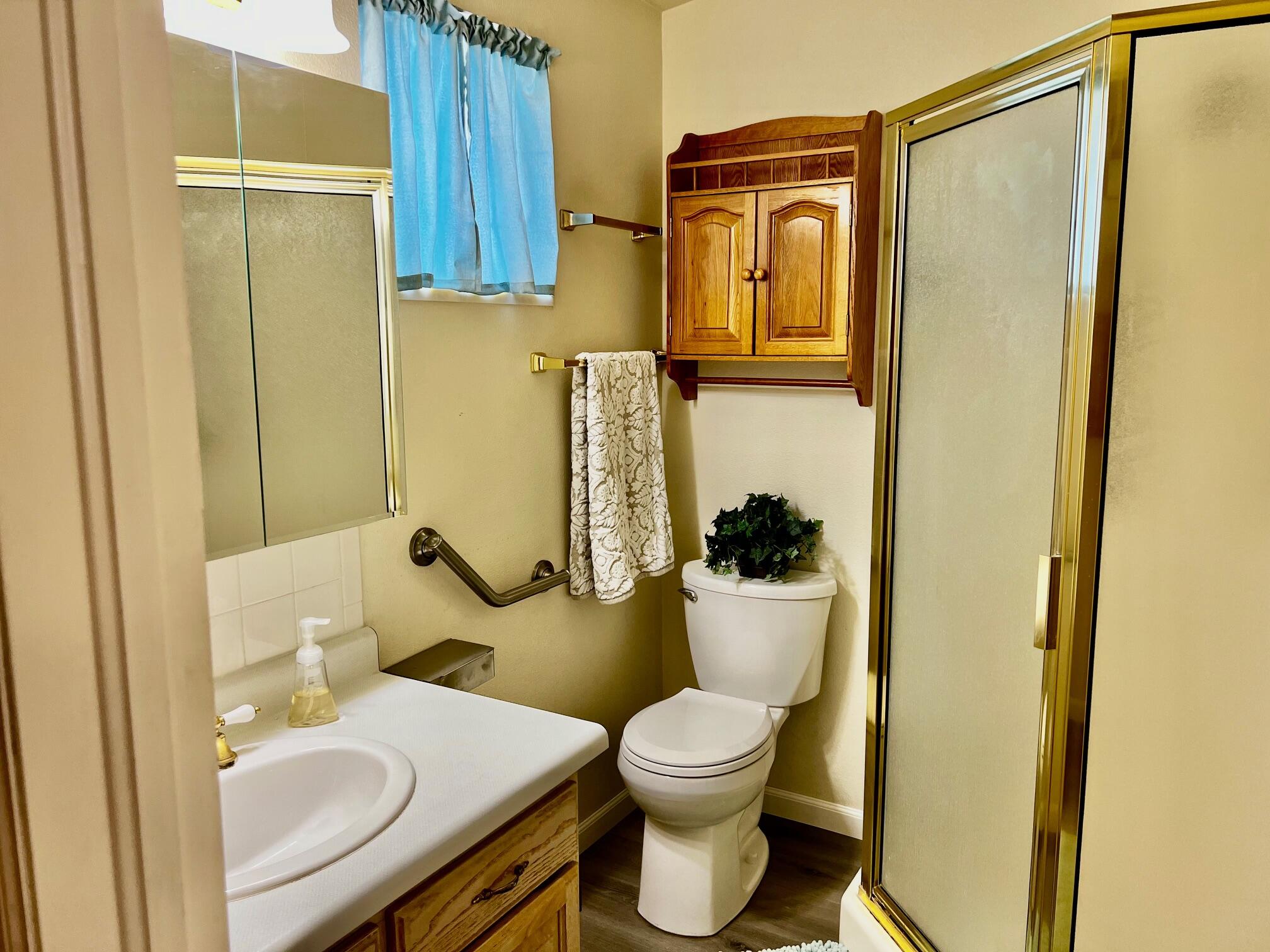 CANYON BREEZE RV RESORT - Residential