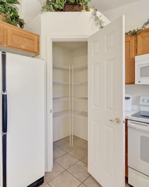 Tiny photo for 1720 W WIDE RIVER DR, Saint George, UT 84790 (MLS # 26-270172)