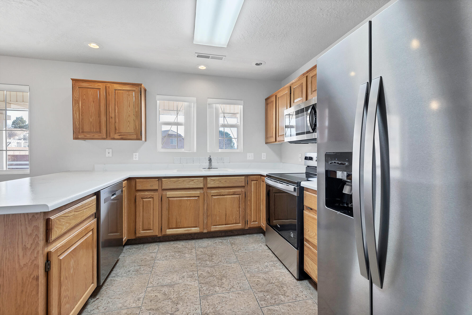 FALCON PARK - Residential