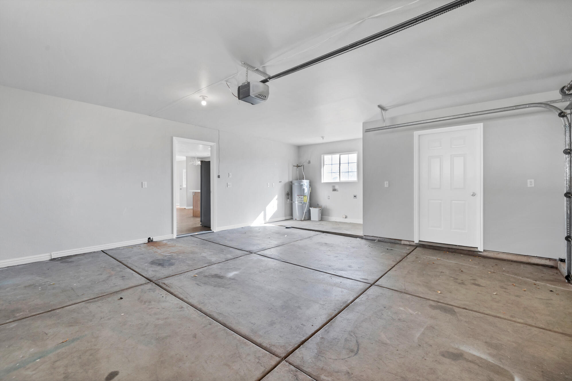 FALCON PARK - Residential