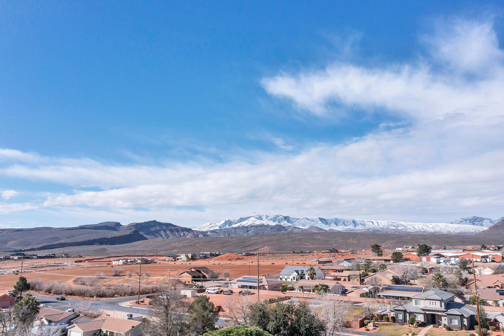 FALCON PARK - Residential