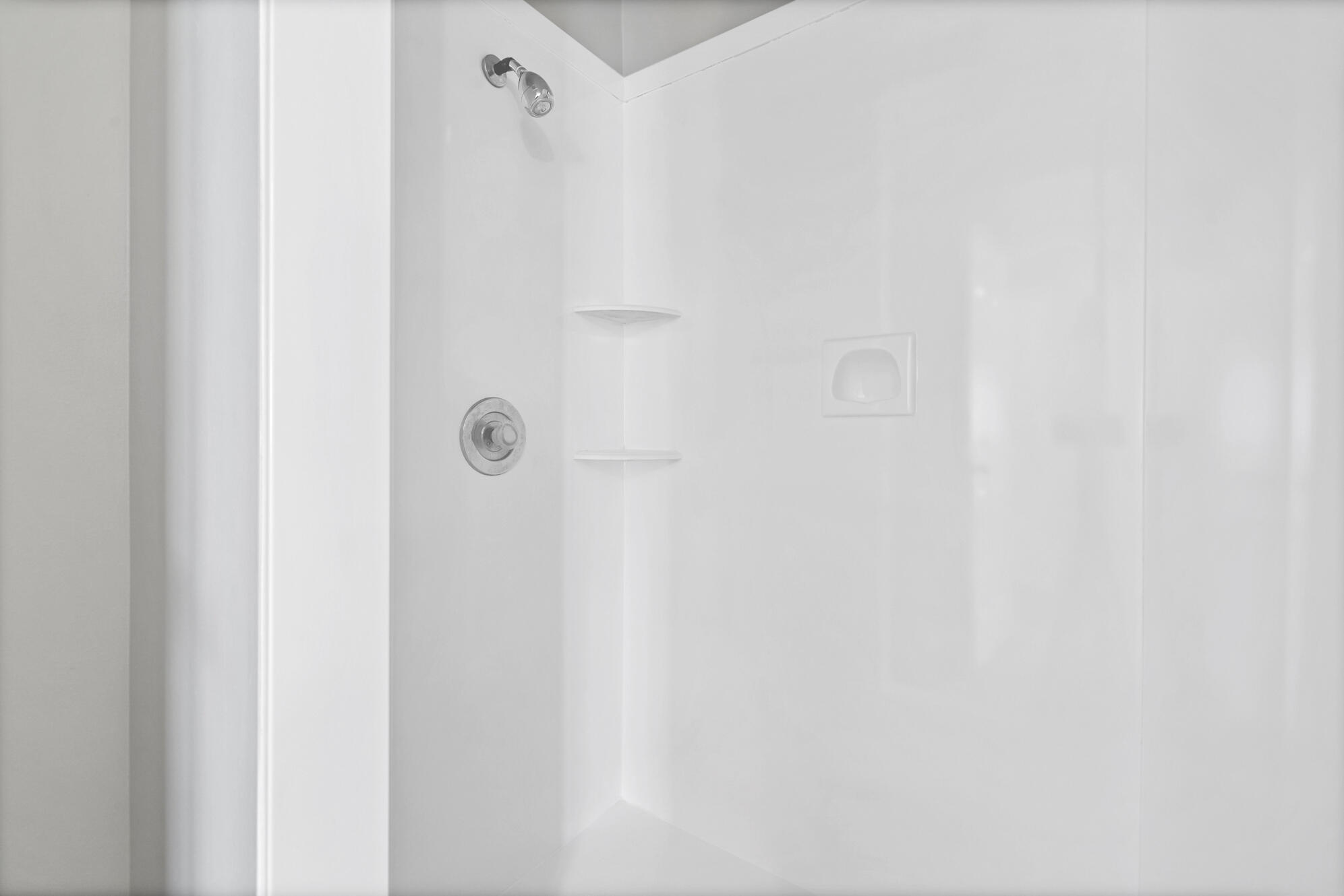 FALCON PARK - Residential