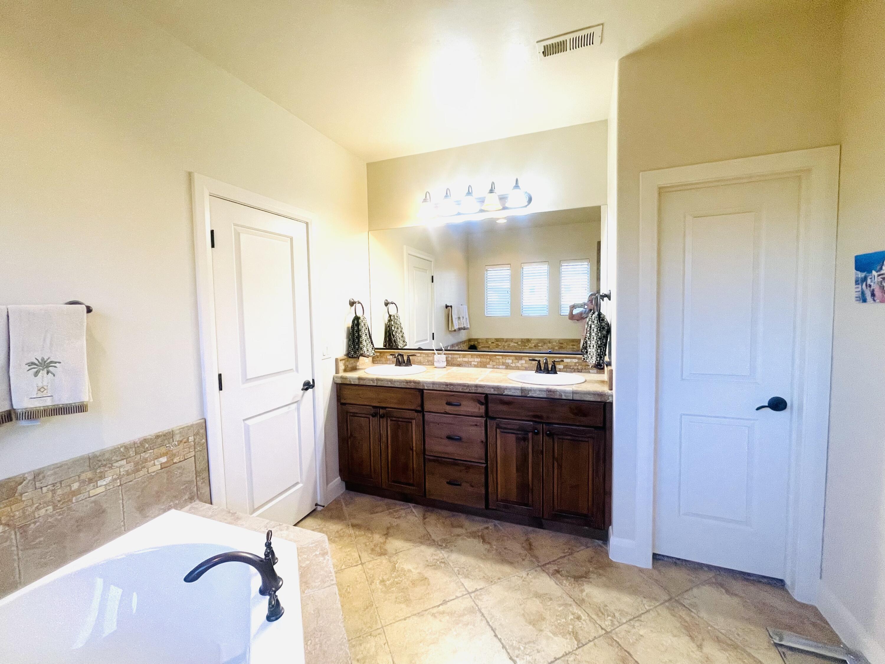 SIENNA HEIGHTS - Residential