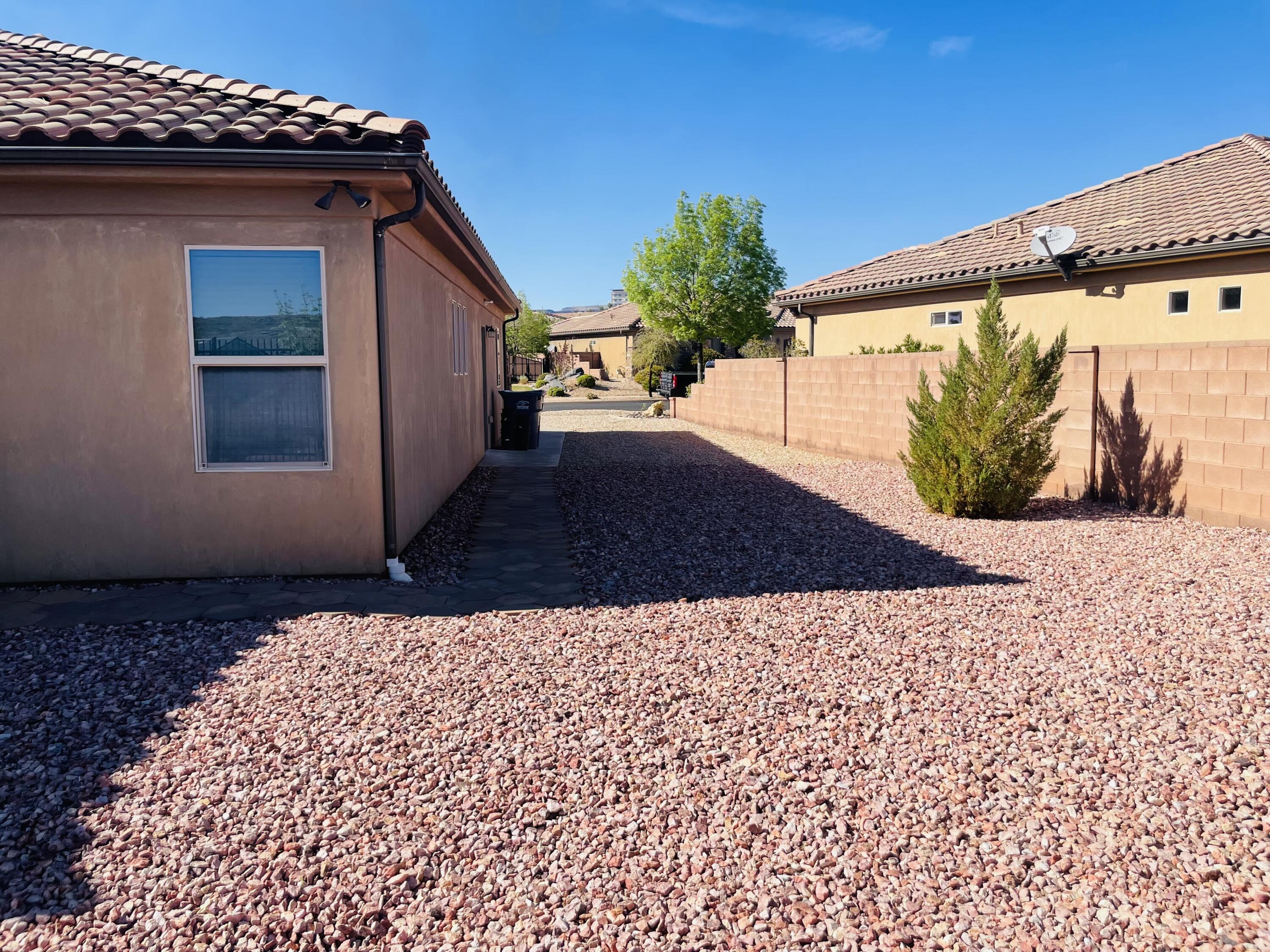 SIENNA HEIGHTS - Residential