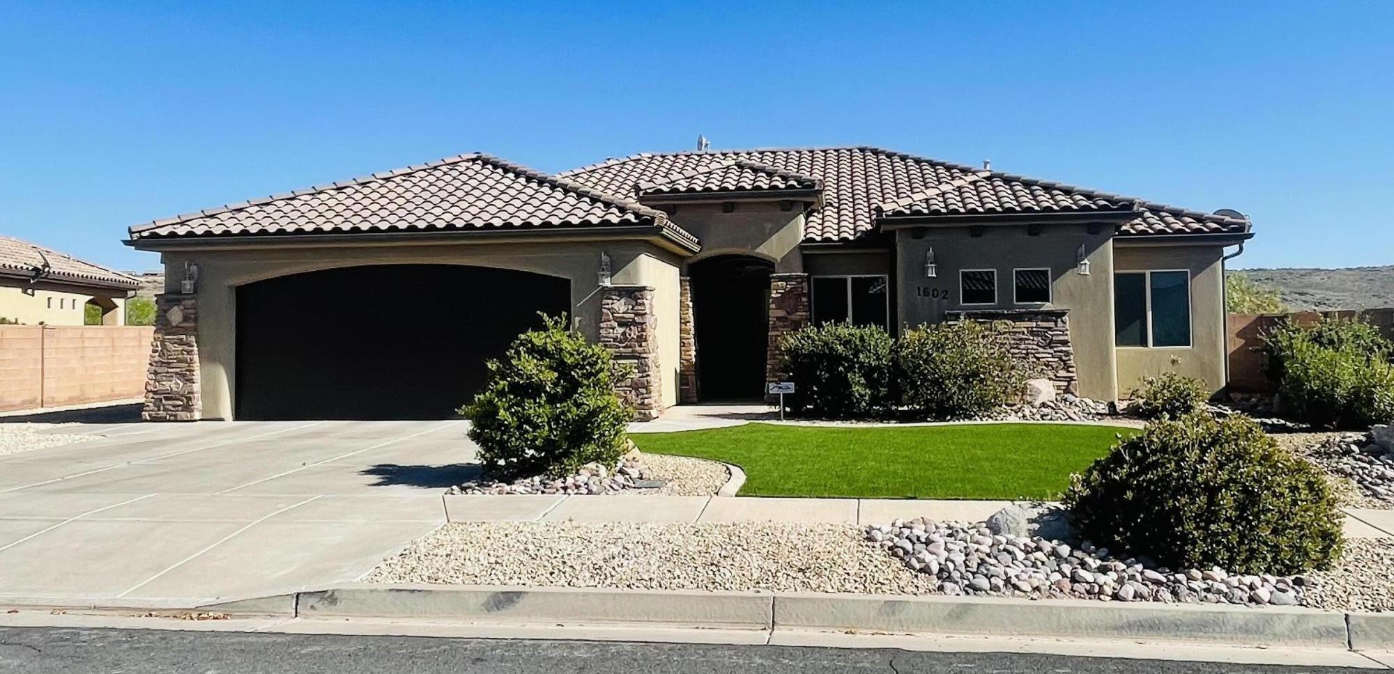 SIENNA HEIGHTS - Residential