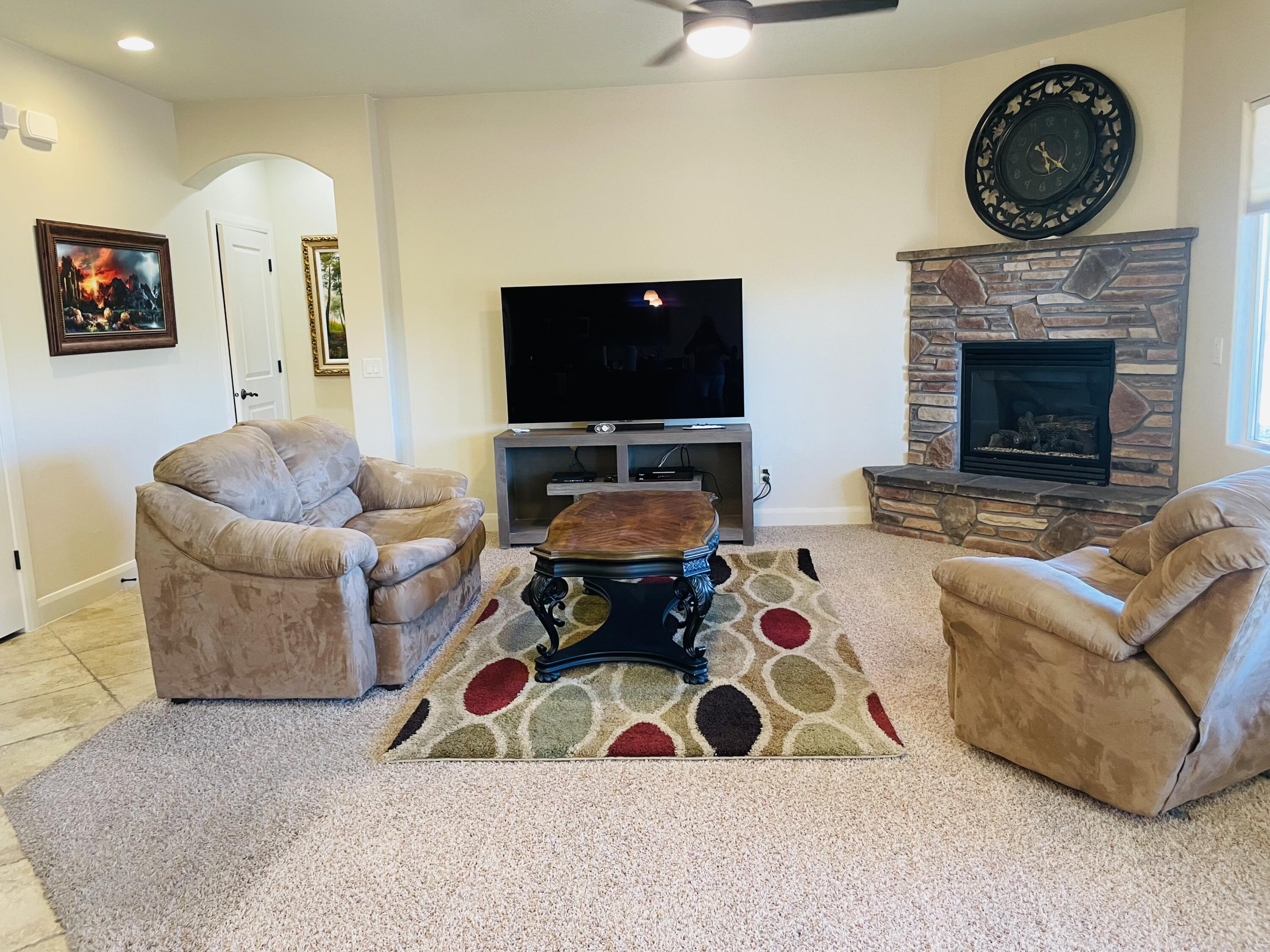 SIENNA HEIGHTS - Residential