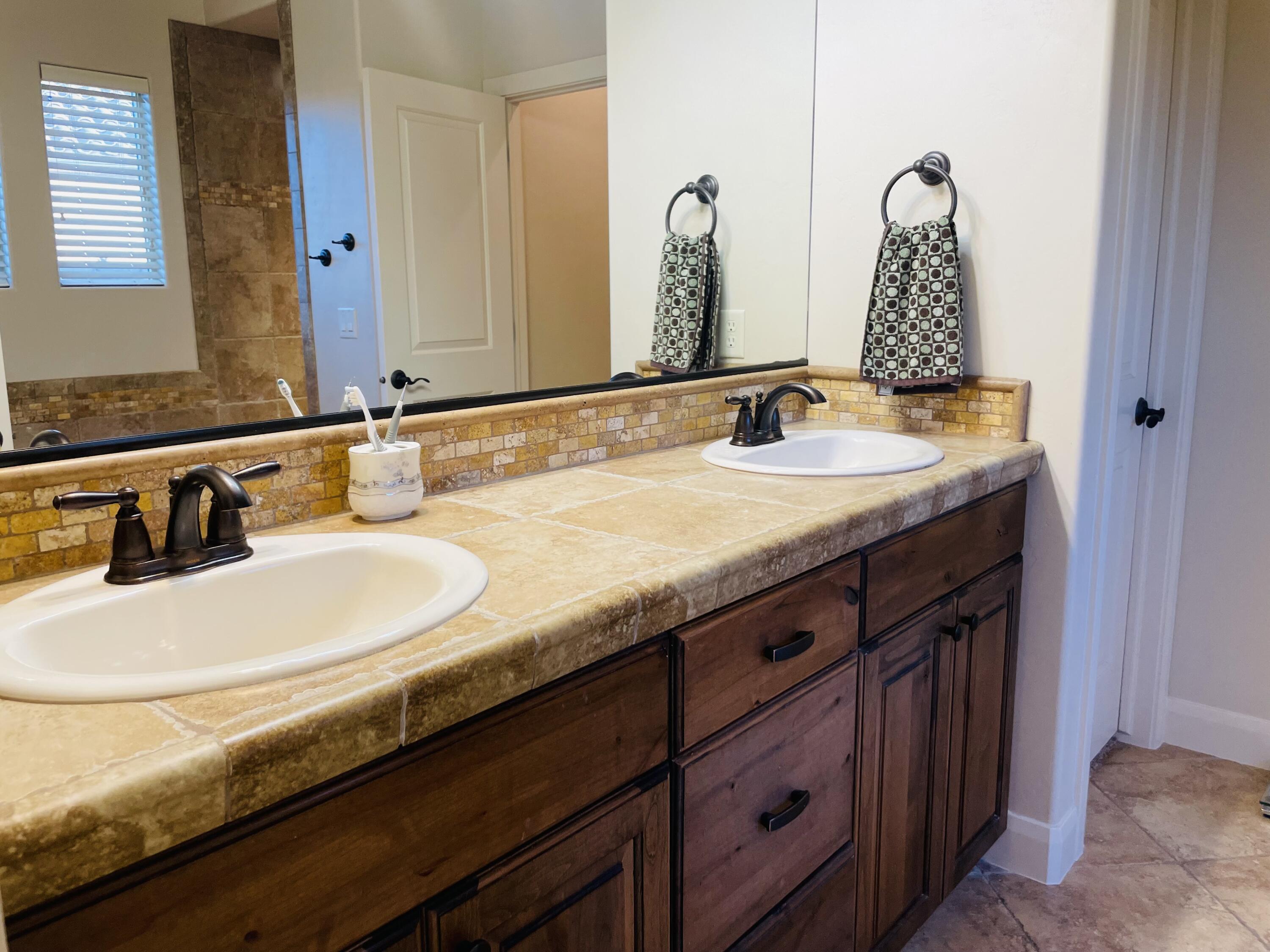 SIENNA HEIGHTS - Residential