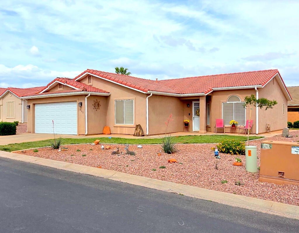 PADRE LAKES TOWNHOMES - Residential