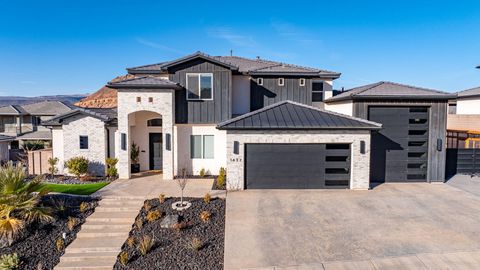 Photo of 1437 E Centaurus Way, Washington, UT 84780 (MLS # 26-268501)