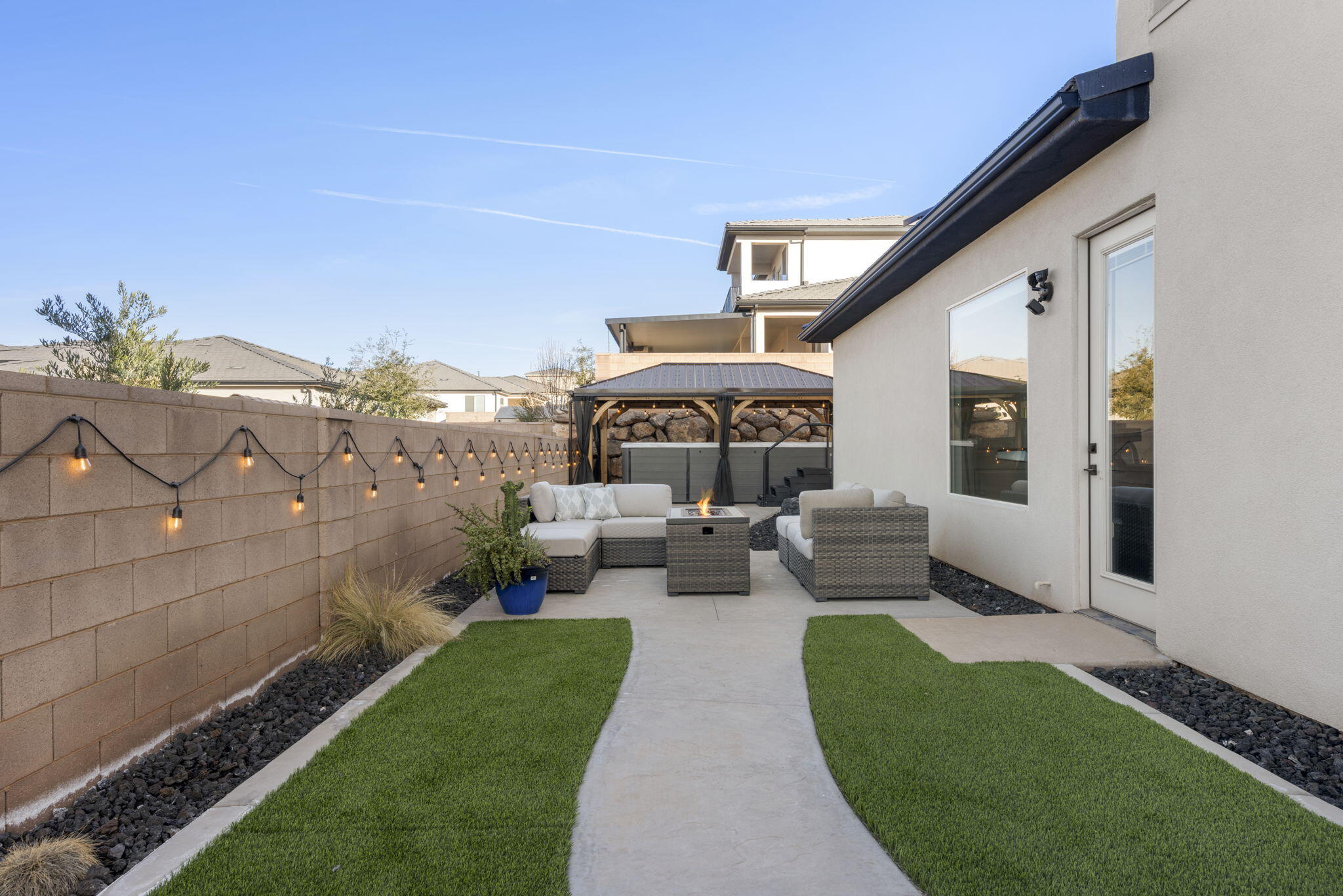 SHOOTING STAR - Residential