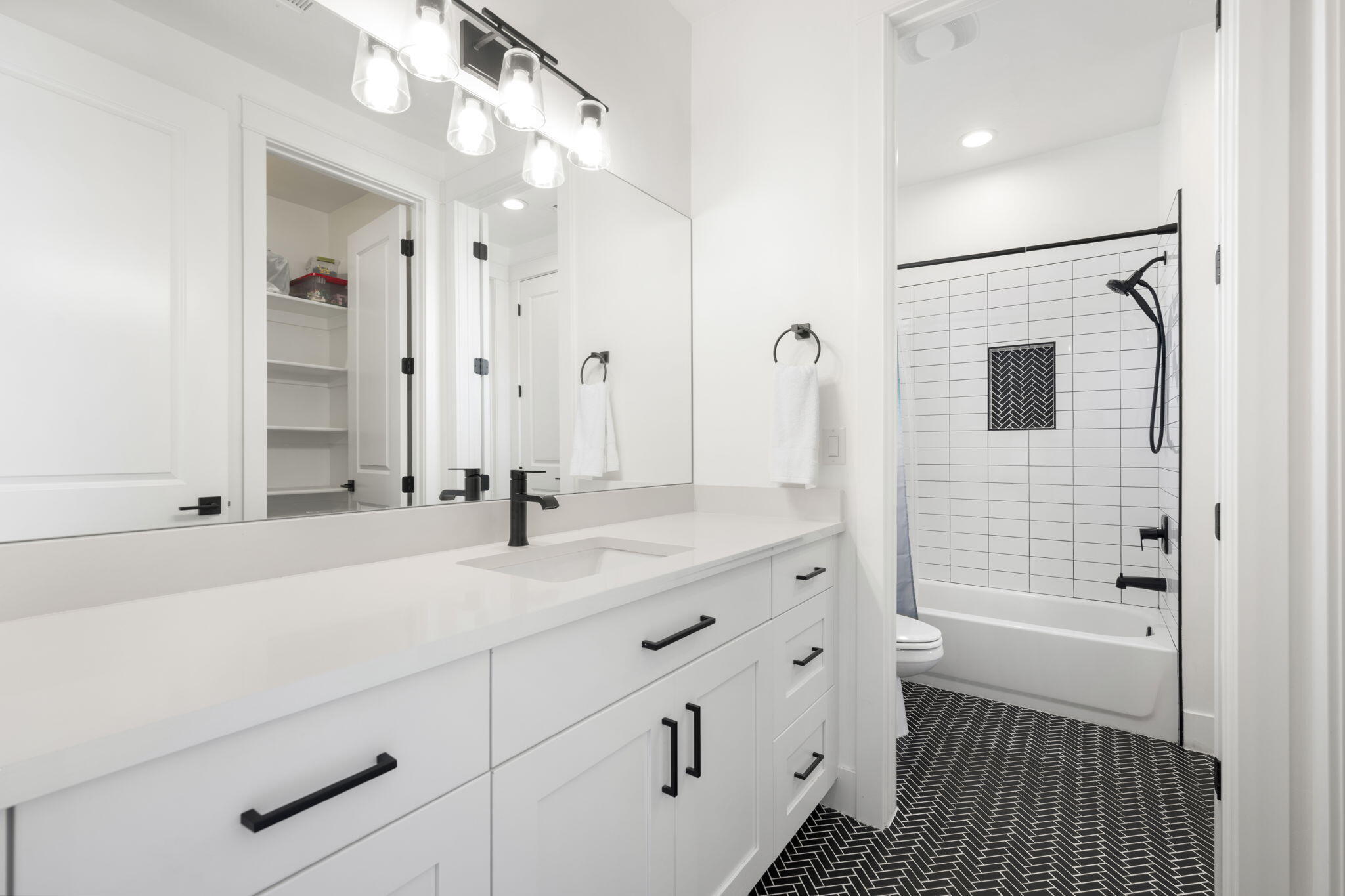 SHOOTING STAR - Residential