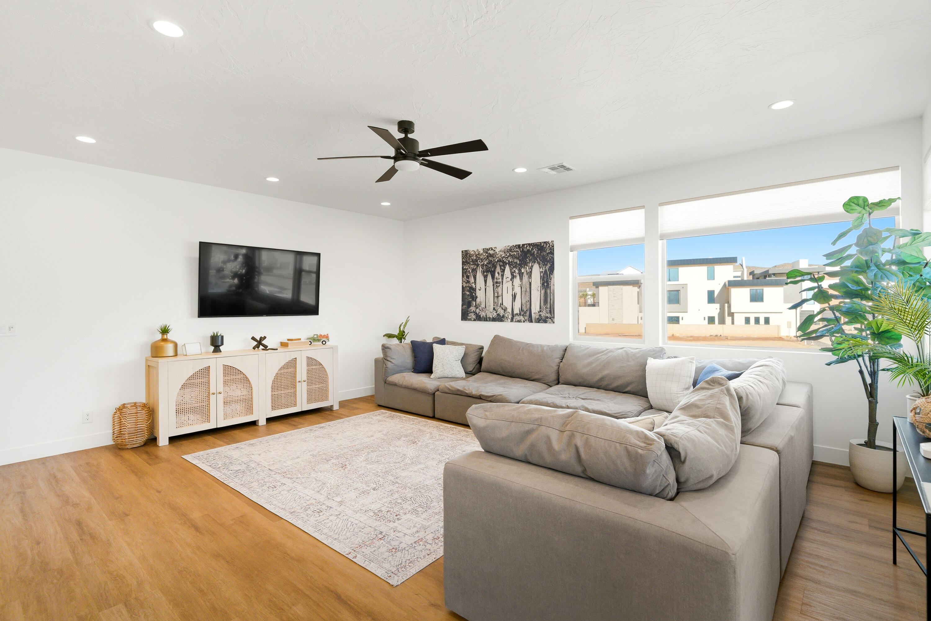 DESERT COLOR RESORT - Residential