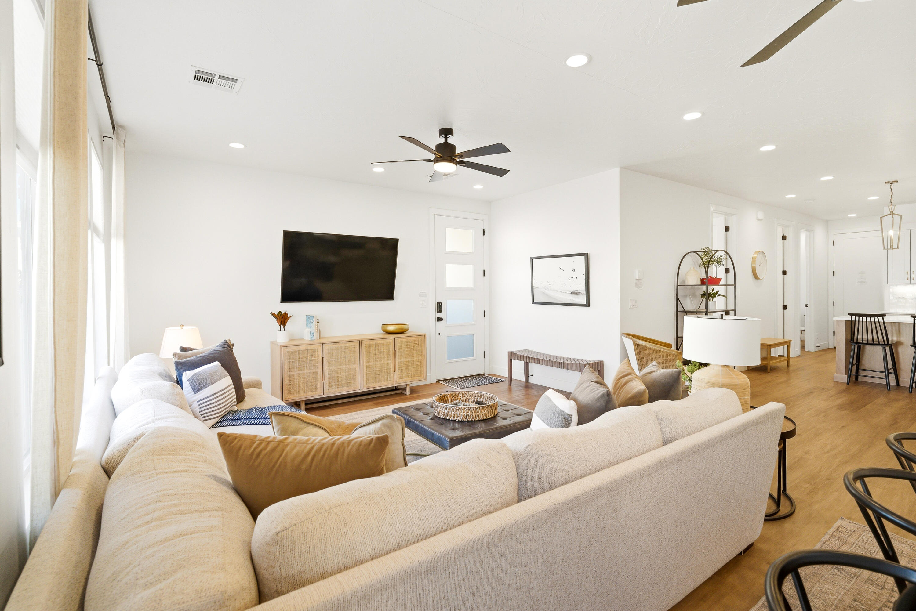 DESERT COLOR RESORT - Residential