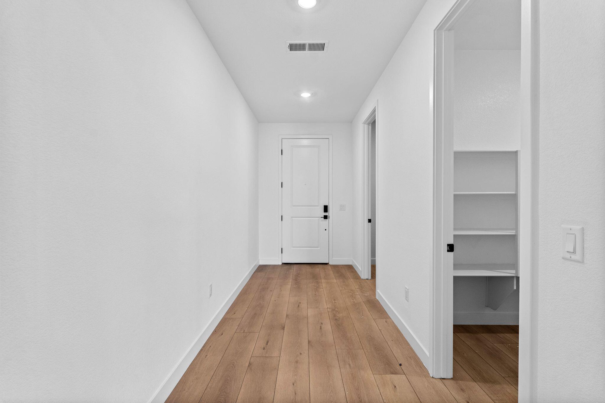 CECITA CREST AT DIVARIO - Residential