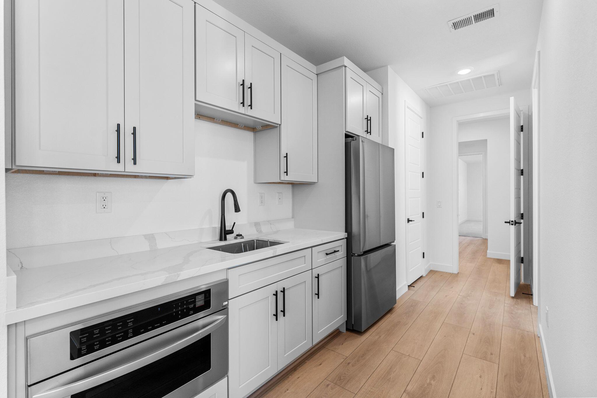 CECITA CREST AT DIVARIO - Residential