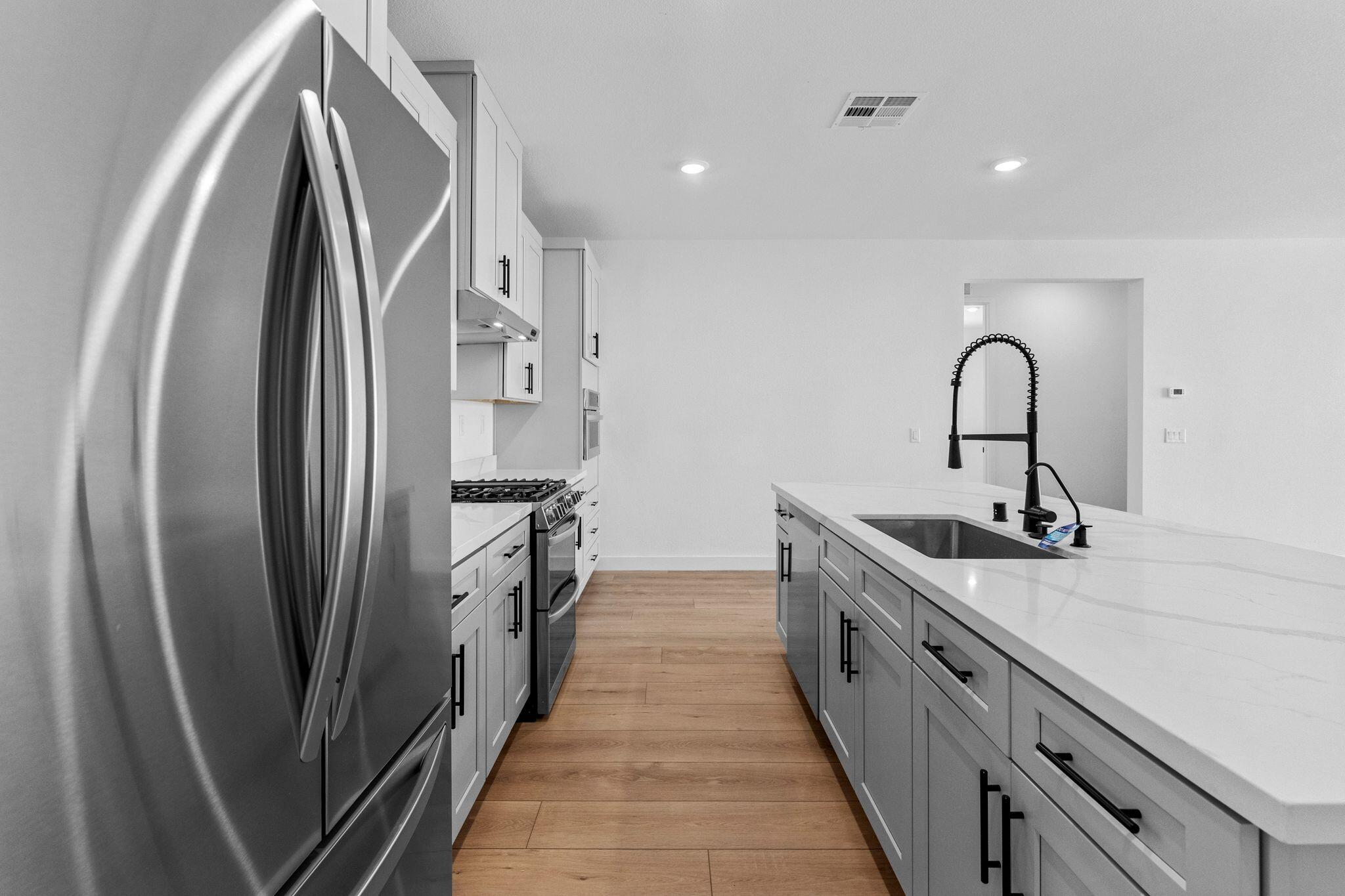 CECITA CREST AT DIVARIO - Residential