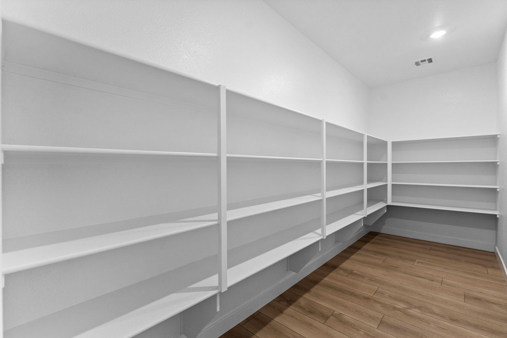 CECITA CREST AT DIVARIO - Residential