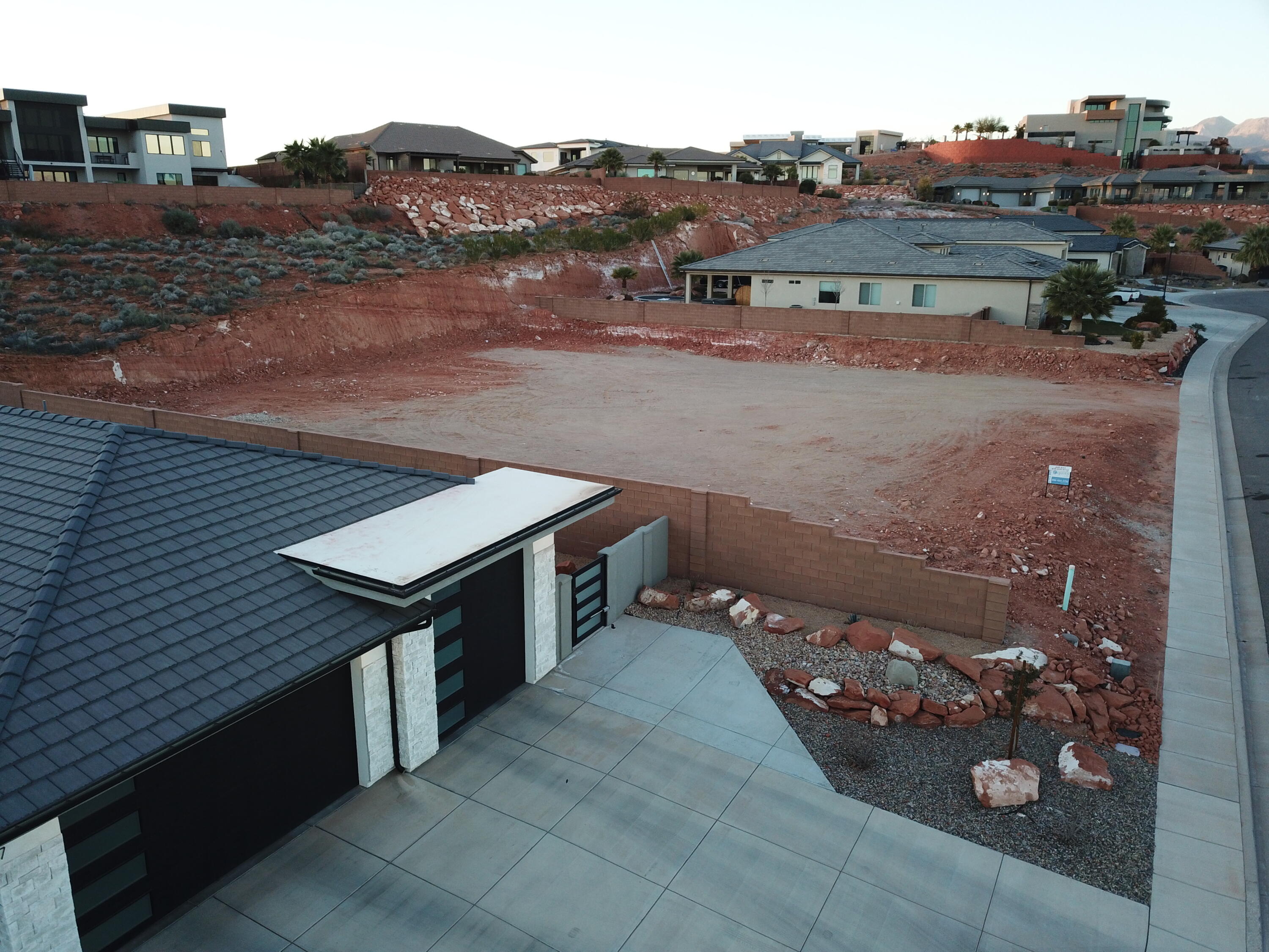 EAGLE SUMMIT ESTATES - Land