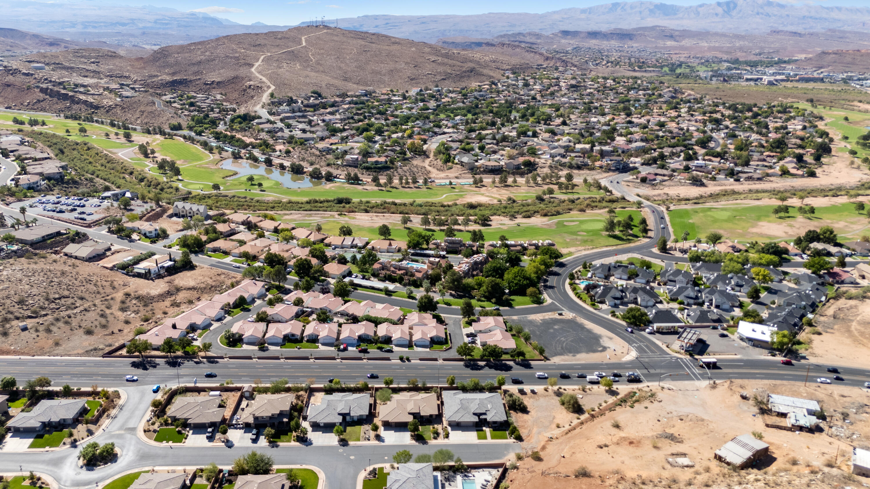 TAMARACK - ST GEORGE GOLF CLUB CONDOS - Residential