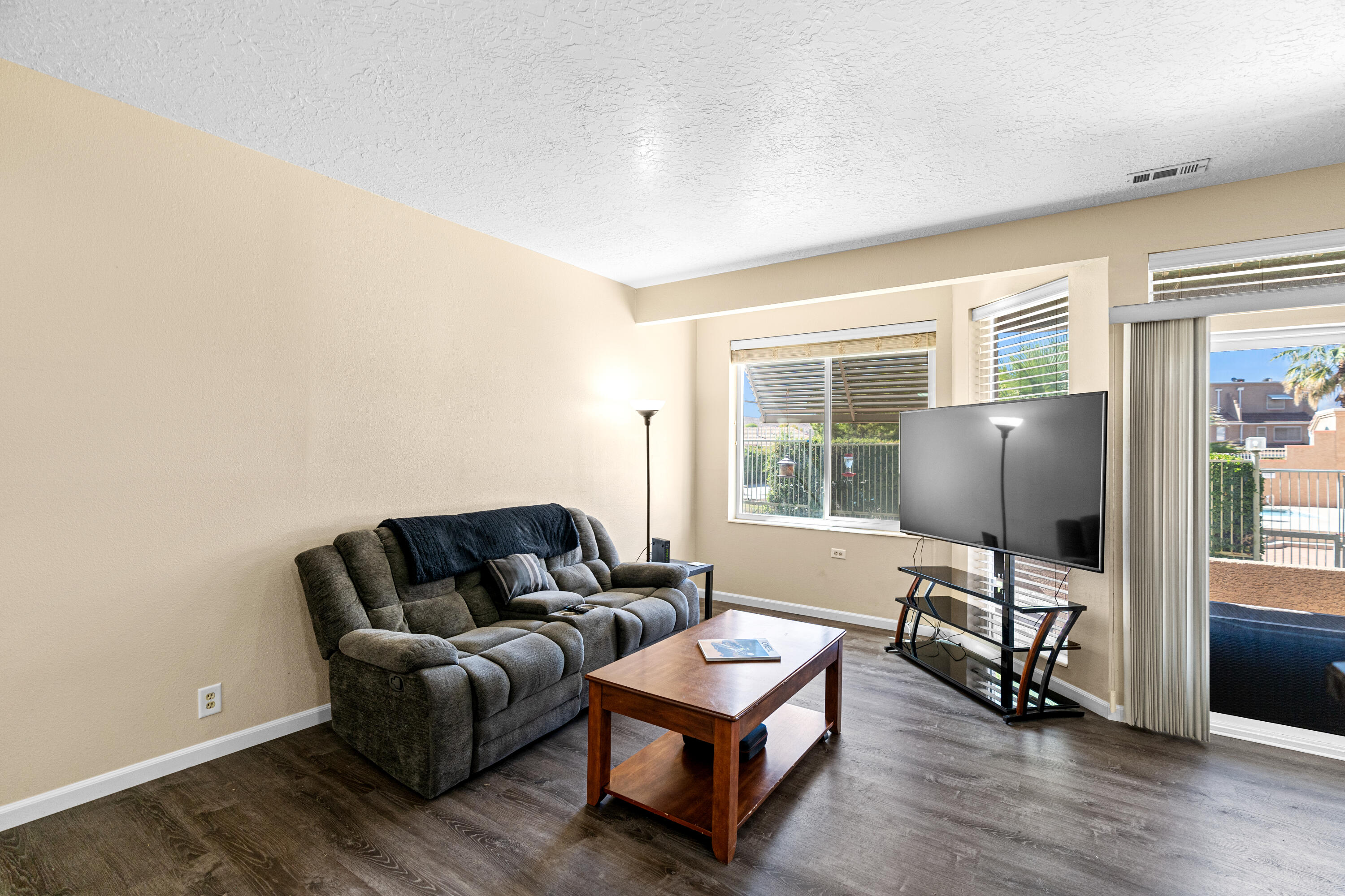 TAMARACK - ST GEORGE GOLF CLUB CONDOS - Residential