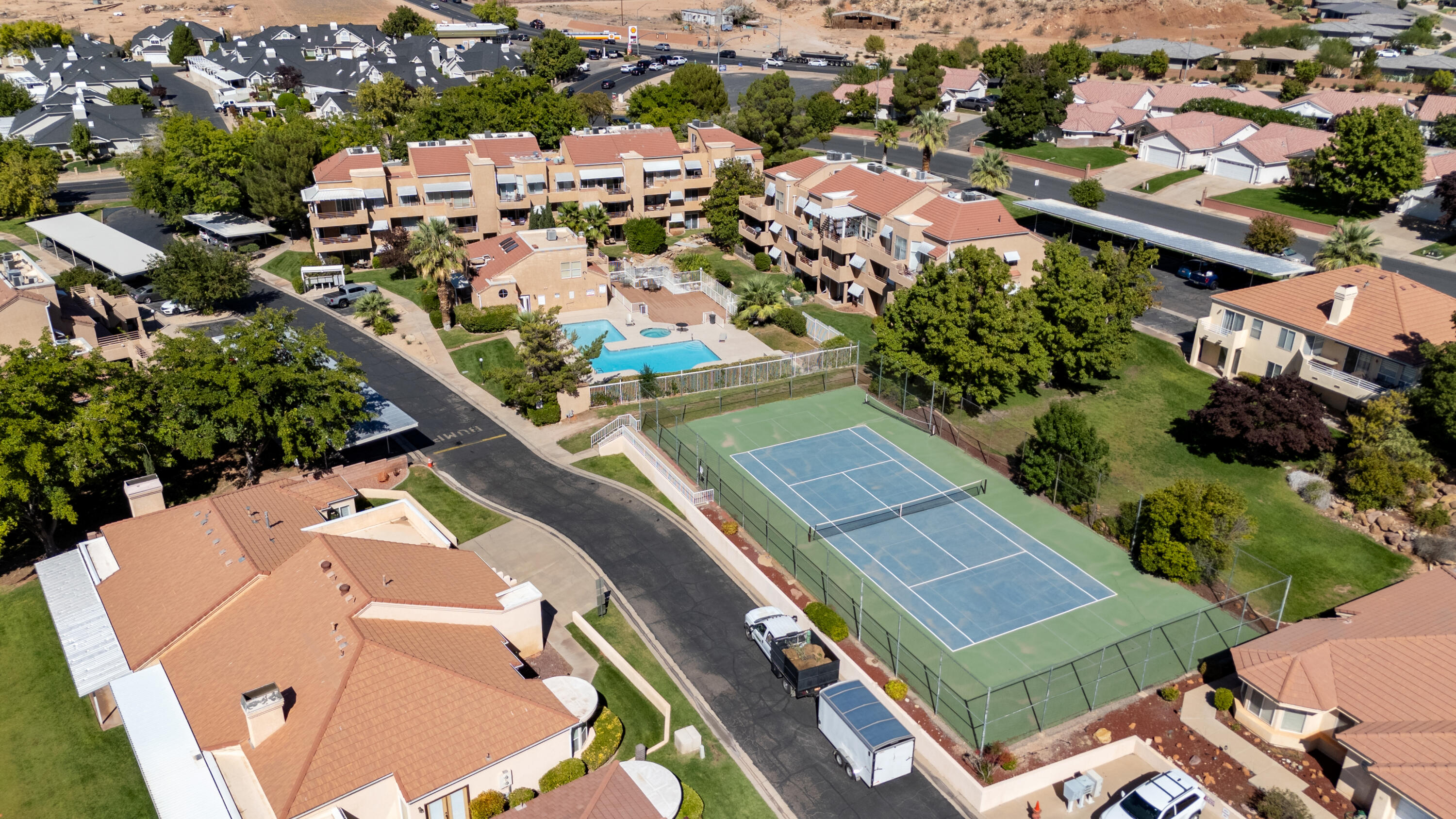 TAMARACK - ST GEORGE GOLF CLUB CONDOS - Residential