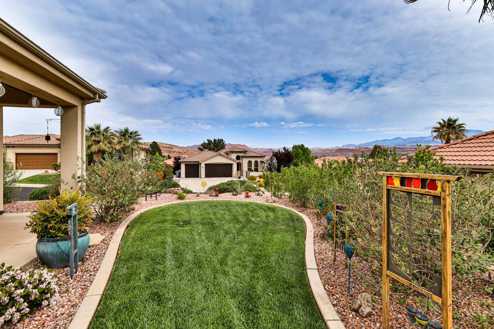 SANTA MARIA AT SUNBROOK - Residential