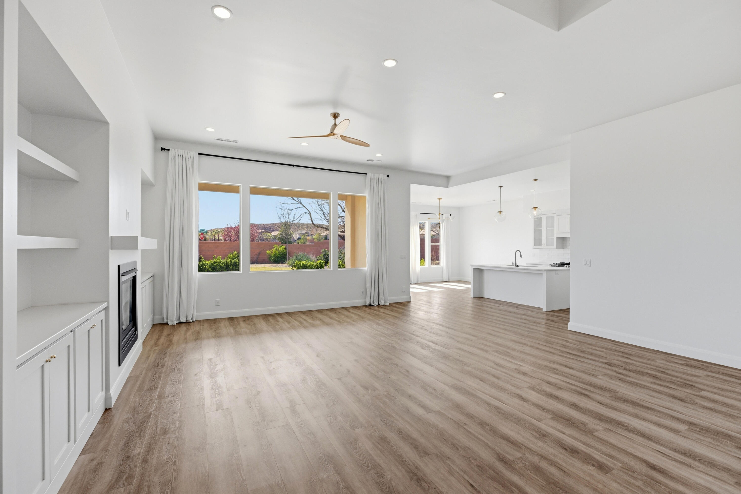 SILVERSTONE AT GREEN SPRINGS - Residential