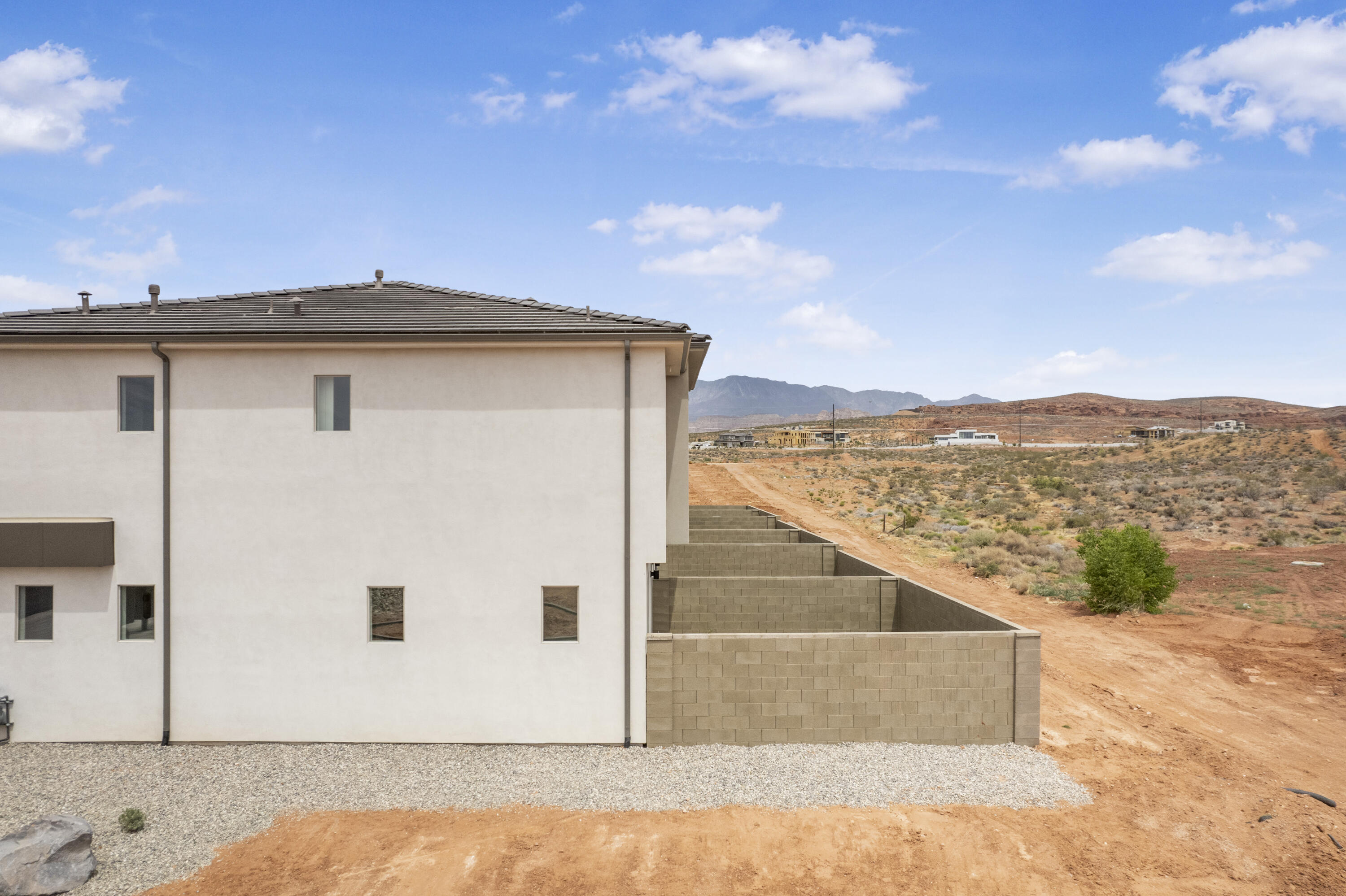 MANGATA TOWNHOMES - Residential