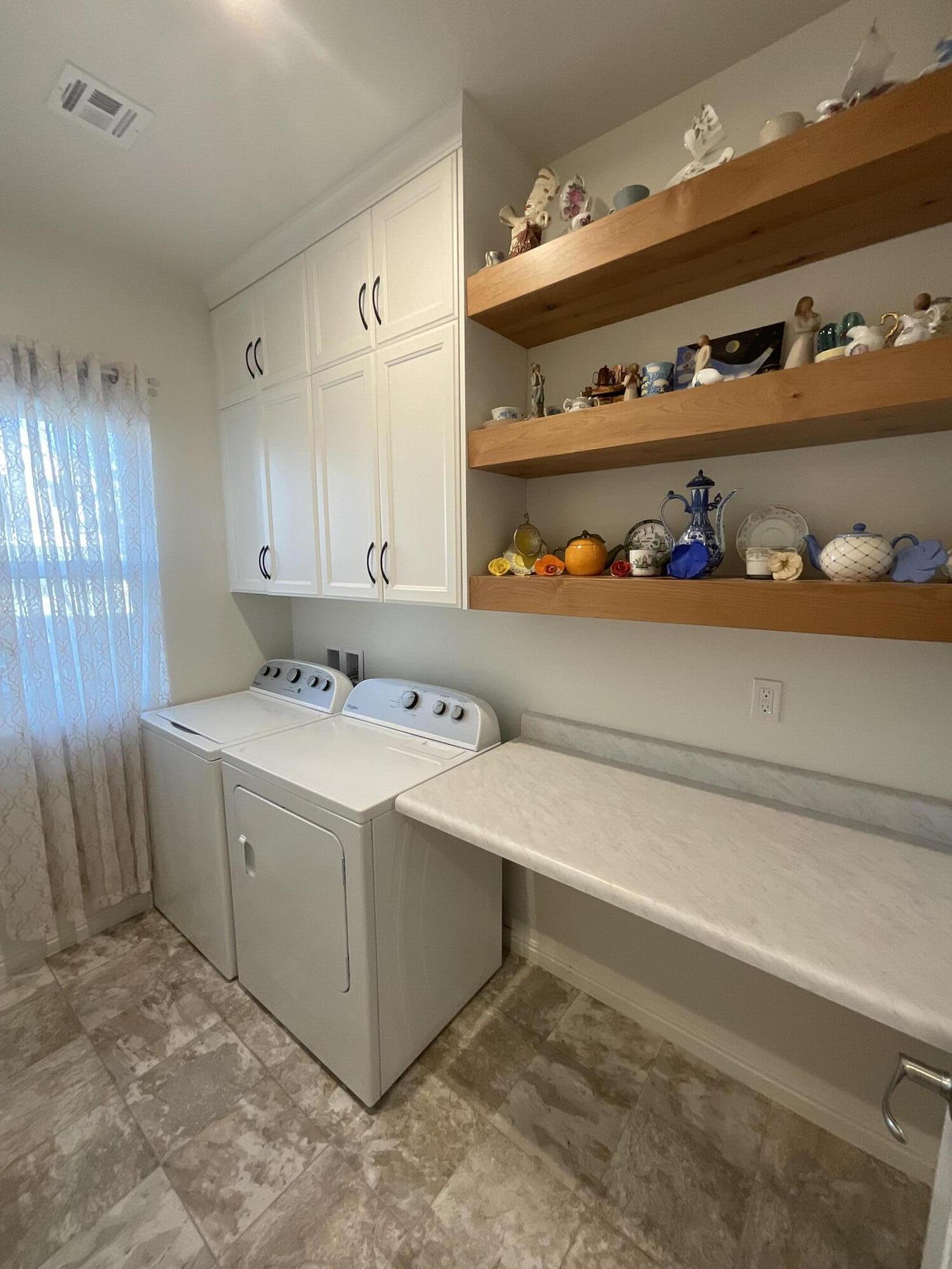 RED TRAILS SUNRISE VALLEY - Residential