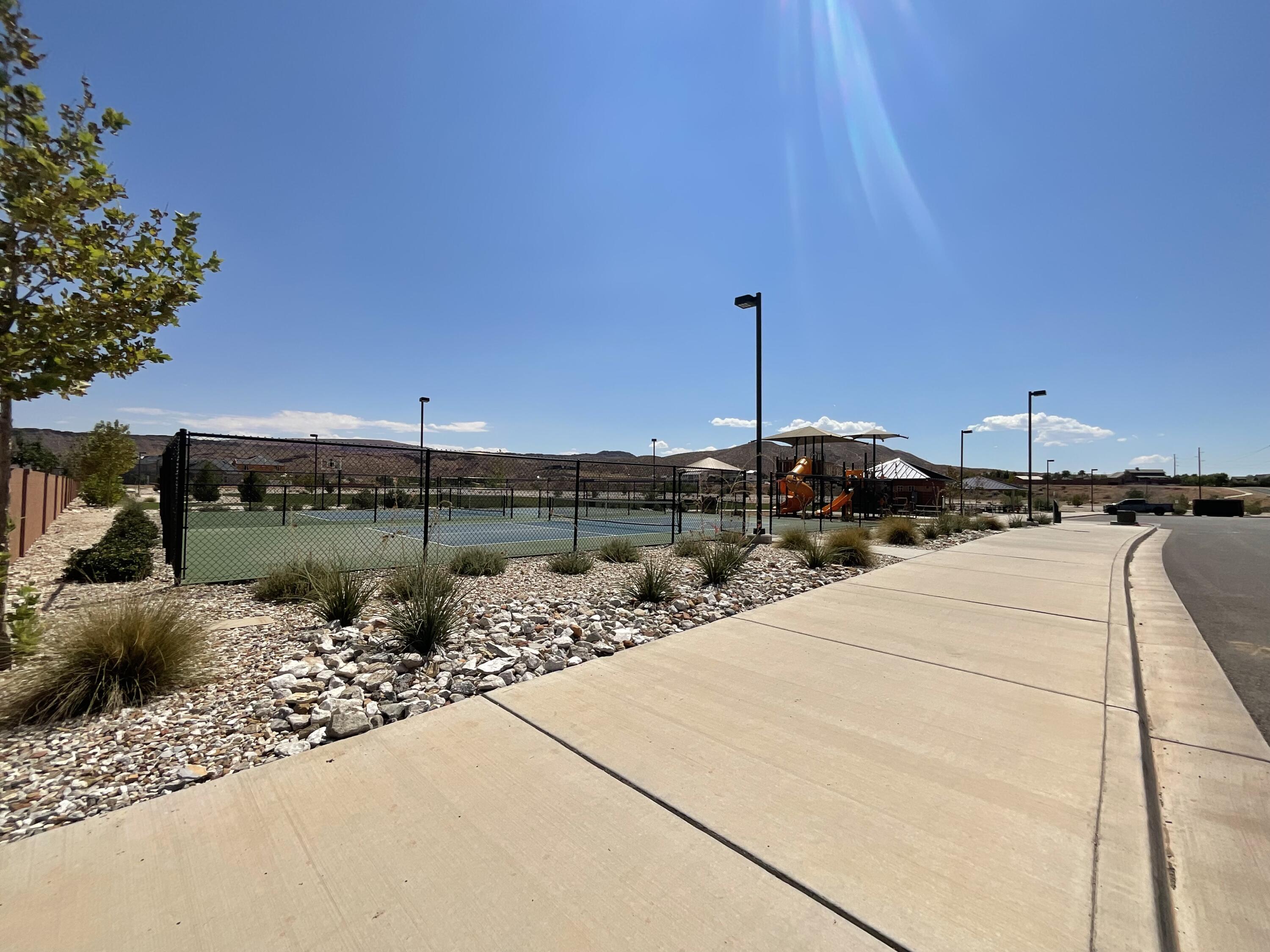 RED TRAILS SUNRISE VALLEY - Residential