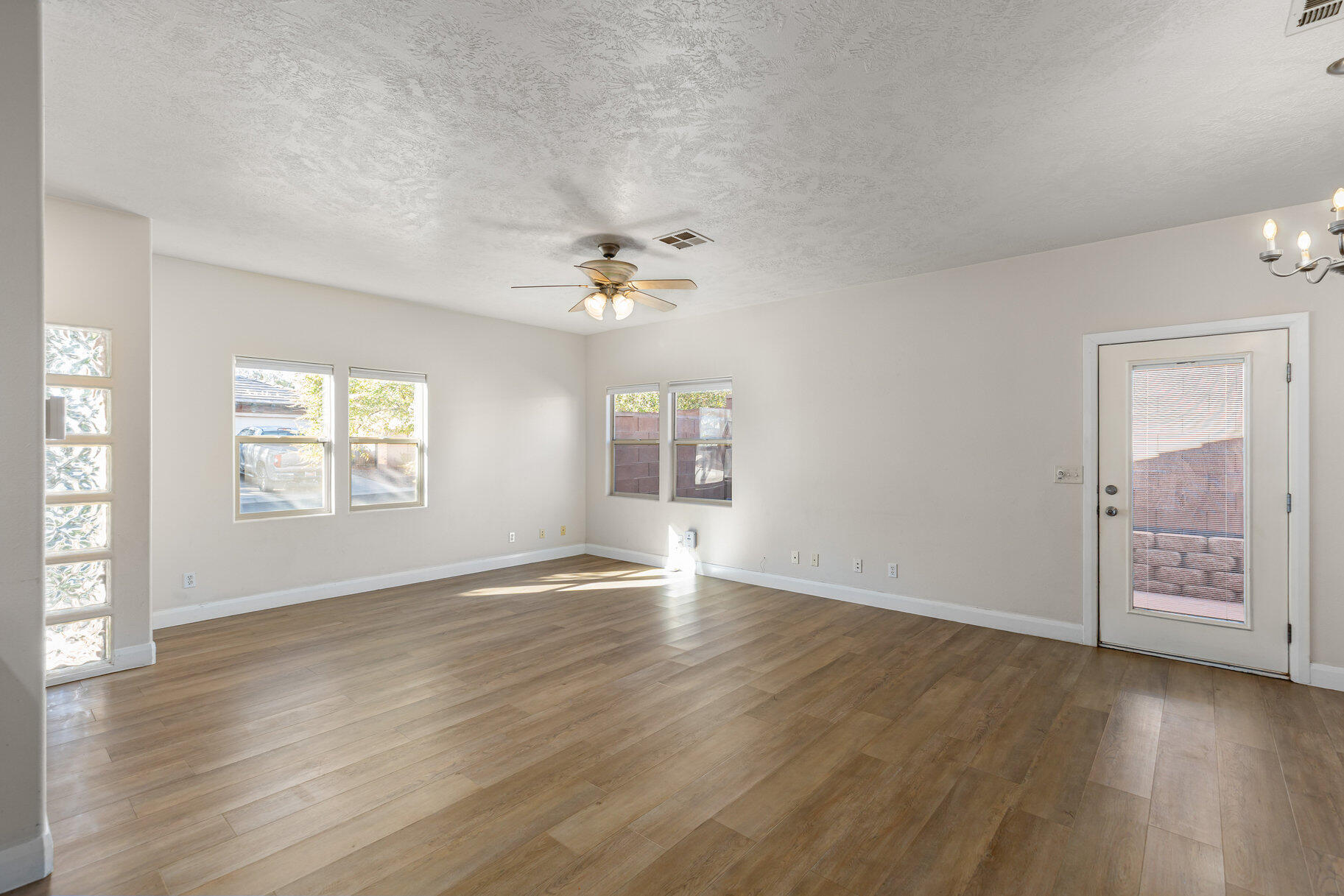 RED ROCK CANYON - Residential