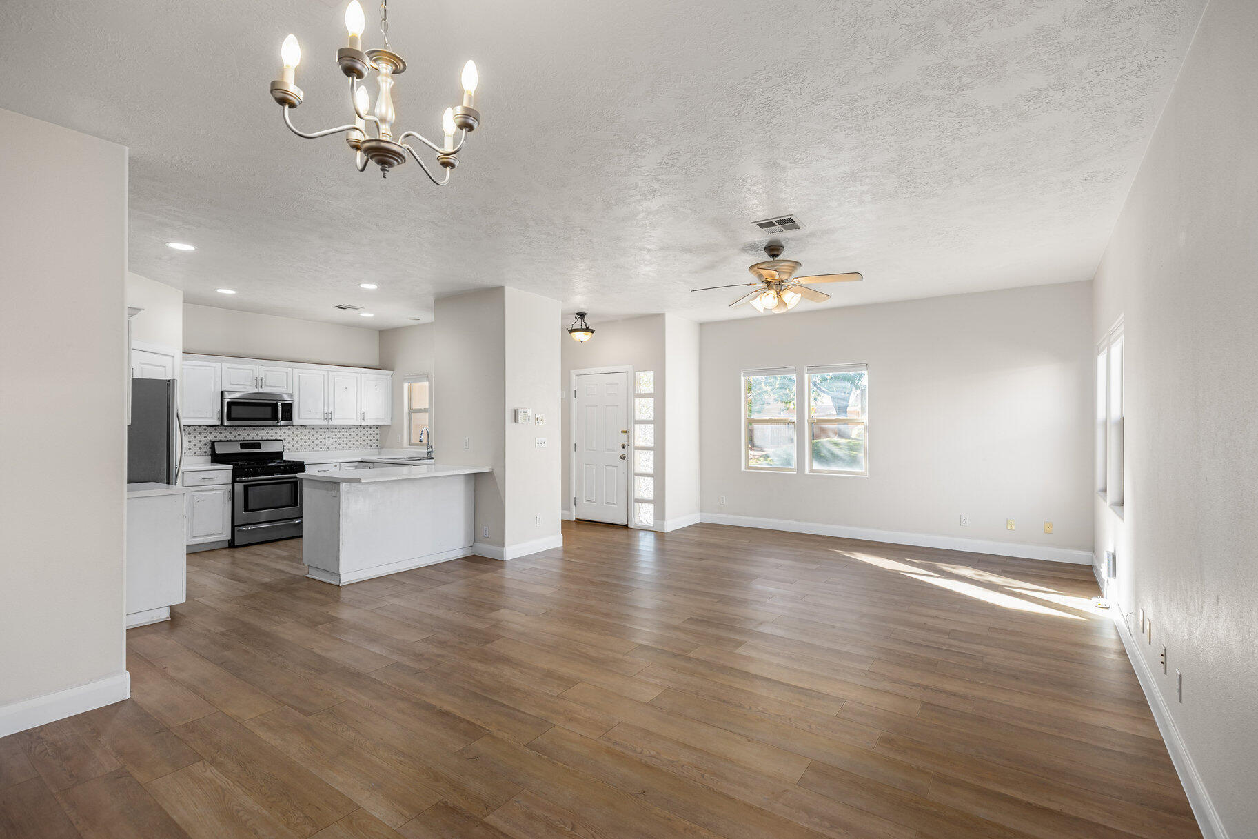 RED ROCK CANYON - Residential