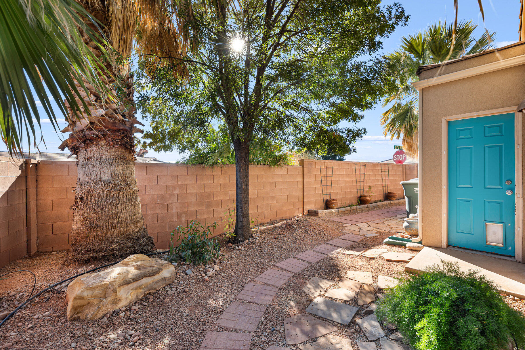 RED ROCK CANYON - Residential