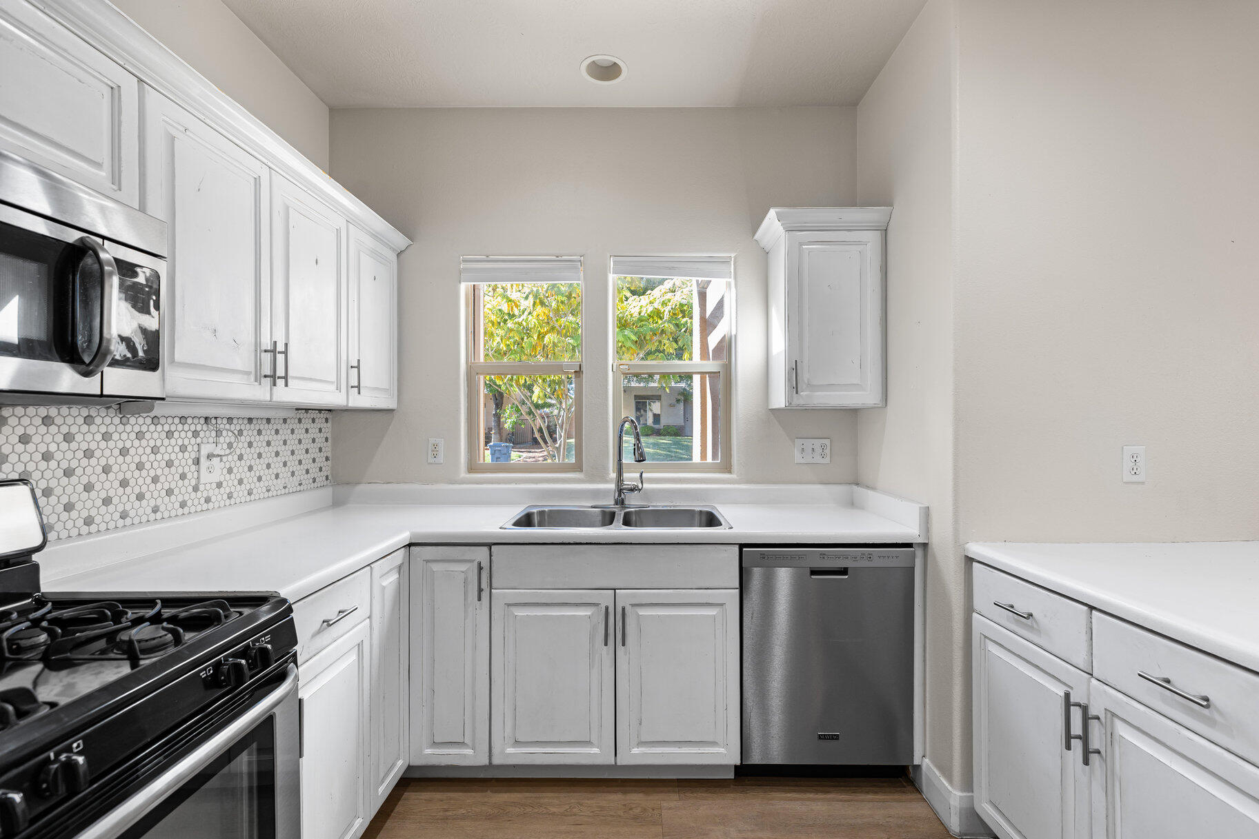 RED ROCK CANYON - Residential