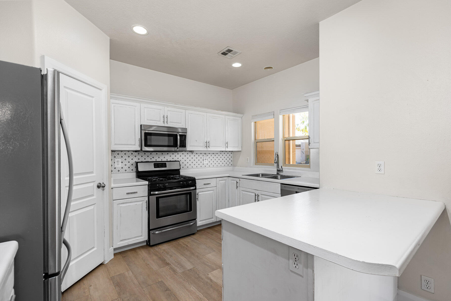 RED ROCK CANYON - Residential