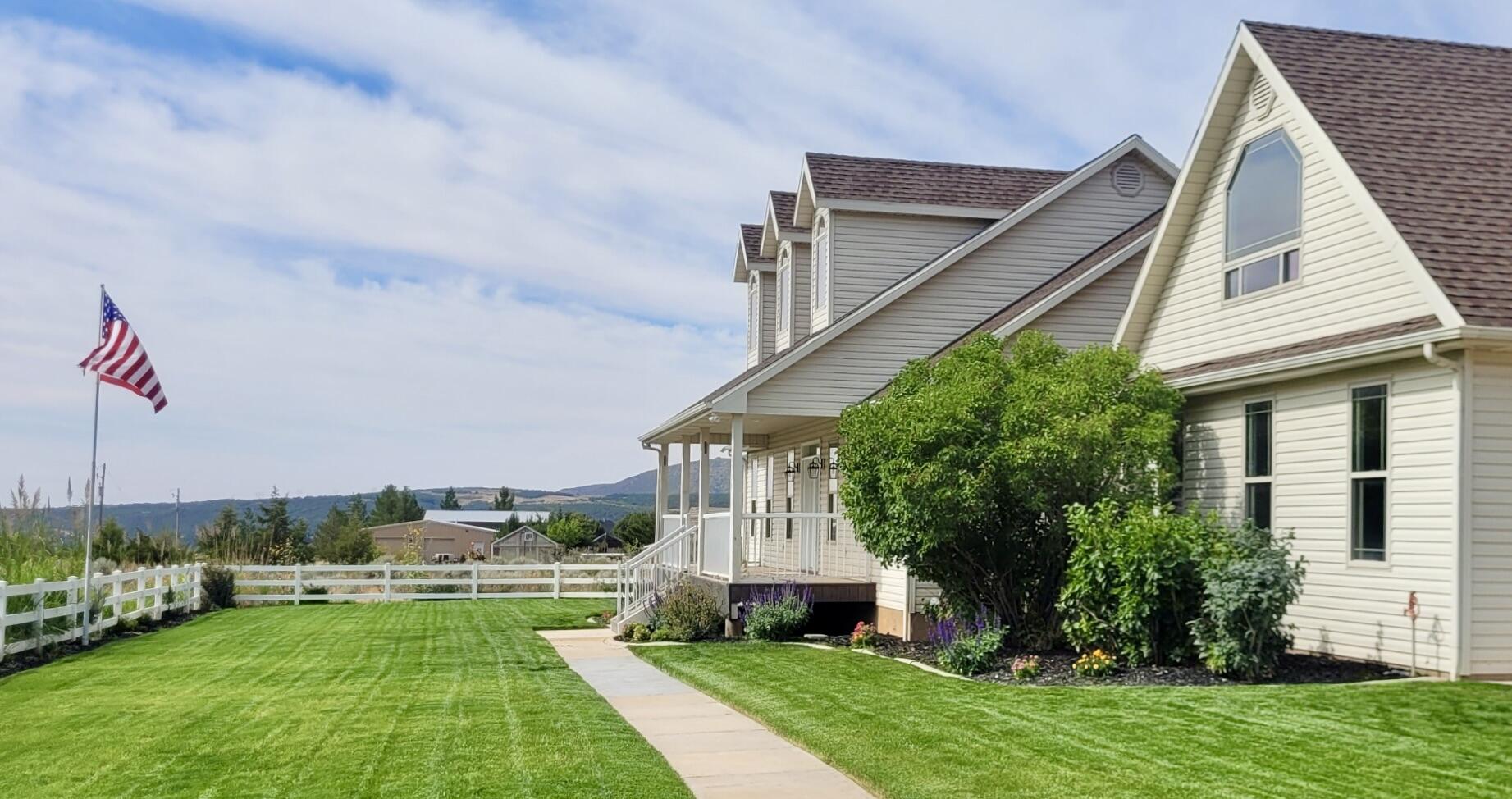 BLACKRIDGE RANCHES - Residential